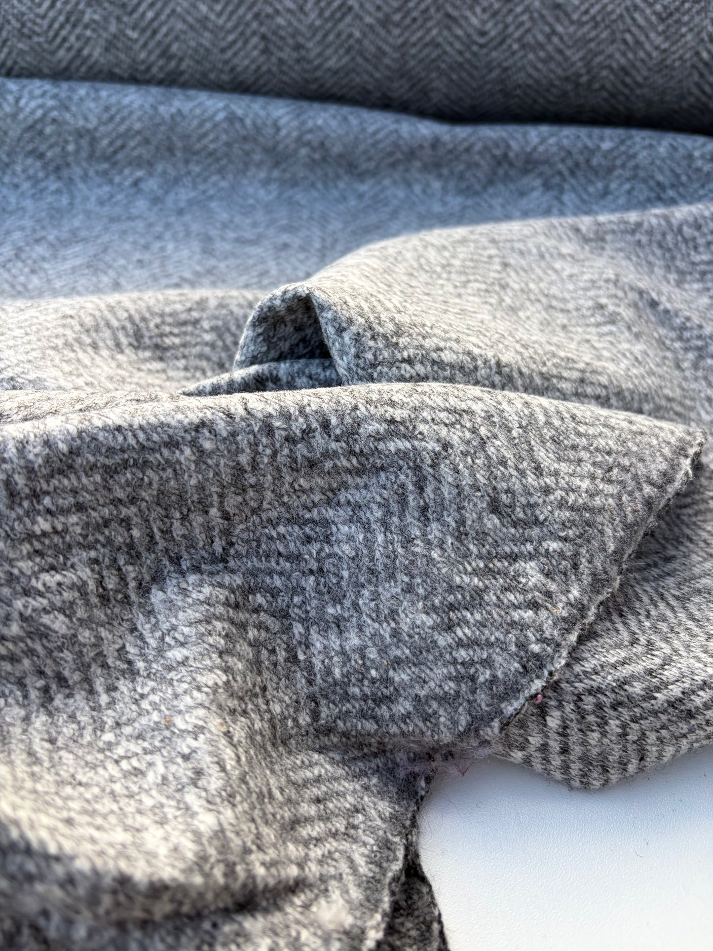WOOL EDIT 002 grey herringbone heavy wool jersey