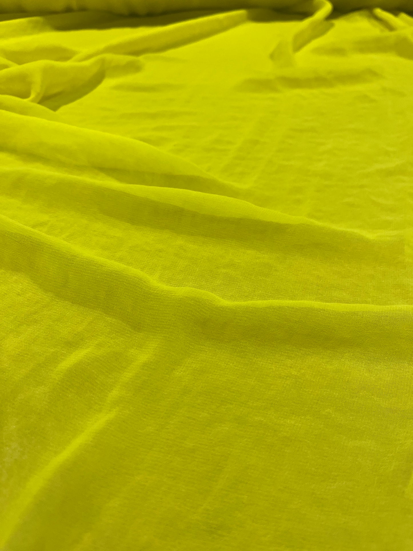 E02 JUST 019 washed crêpe de Chine yellow