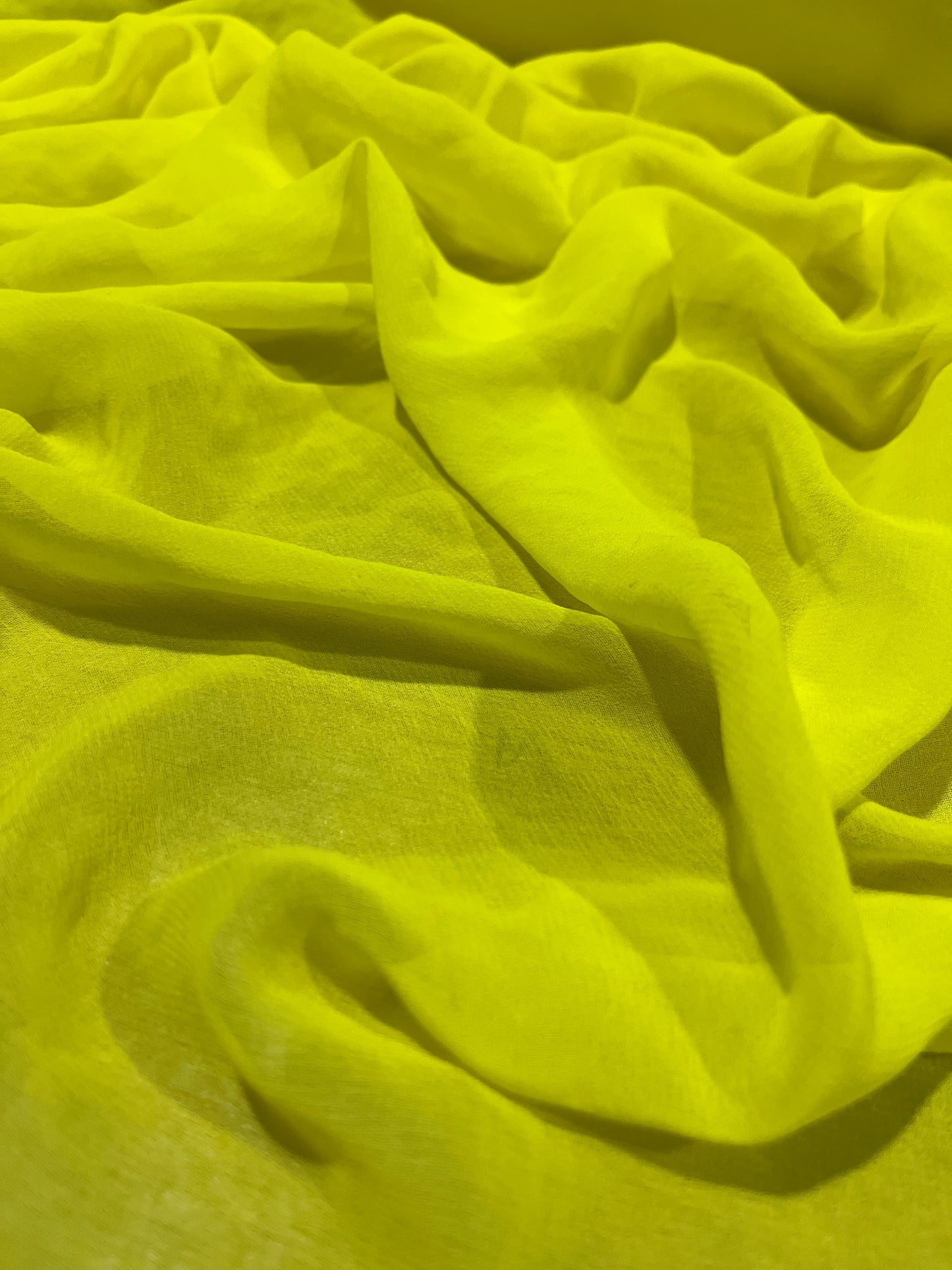 E02 JUST 019 washed crêpe de Chine yellow