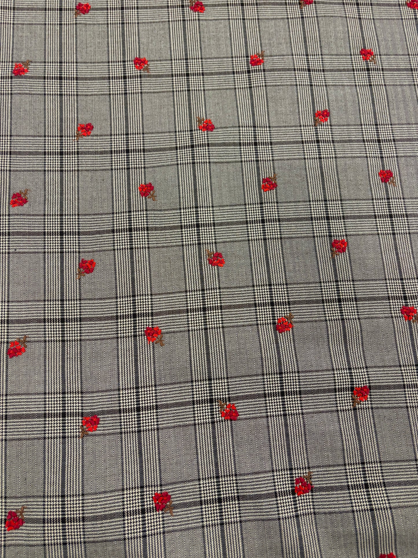 PIPO 035 checkered suiting stretch with embroidered flowers