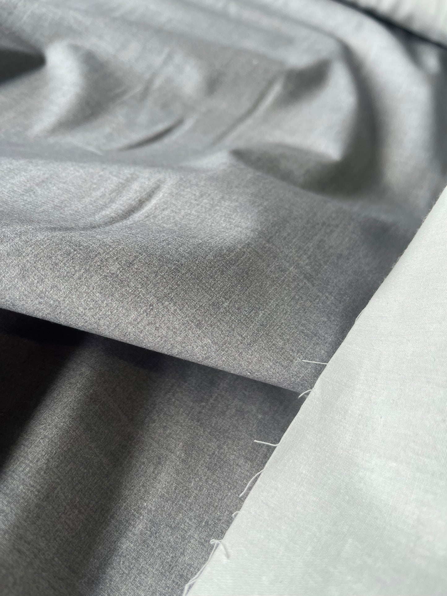 LOUNGE 007 cotton satin stretch with grey denim look