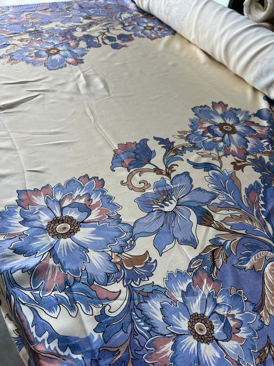 LOUNGE 009 viscose satin with double border flower print