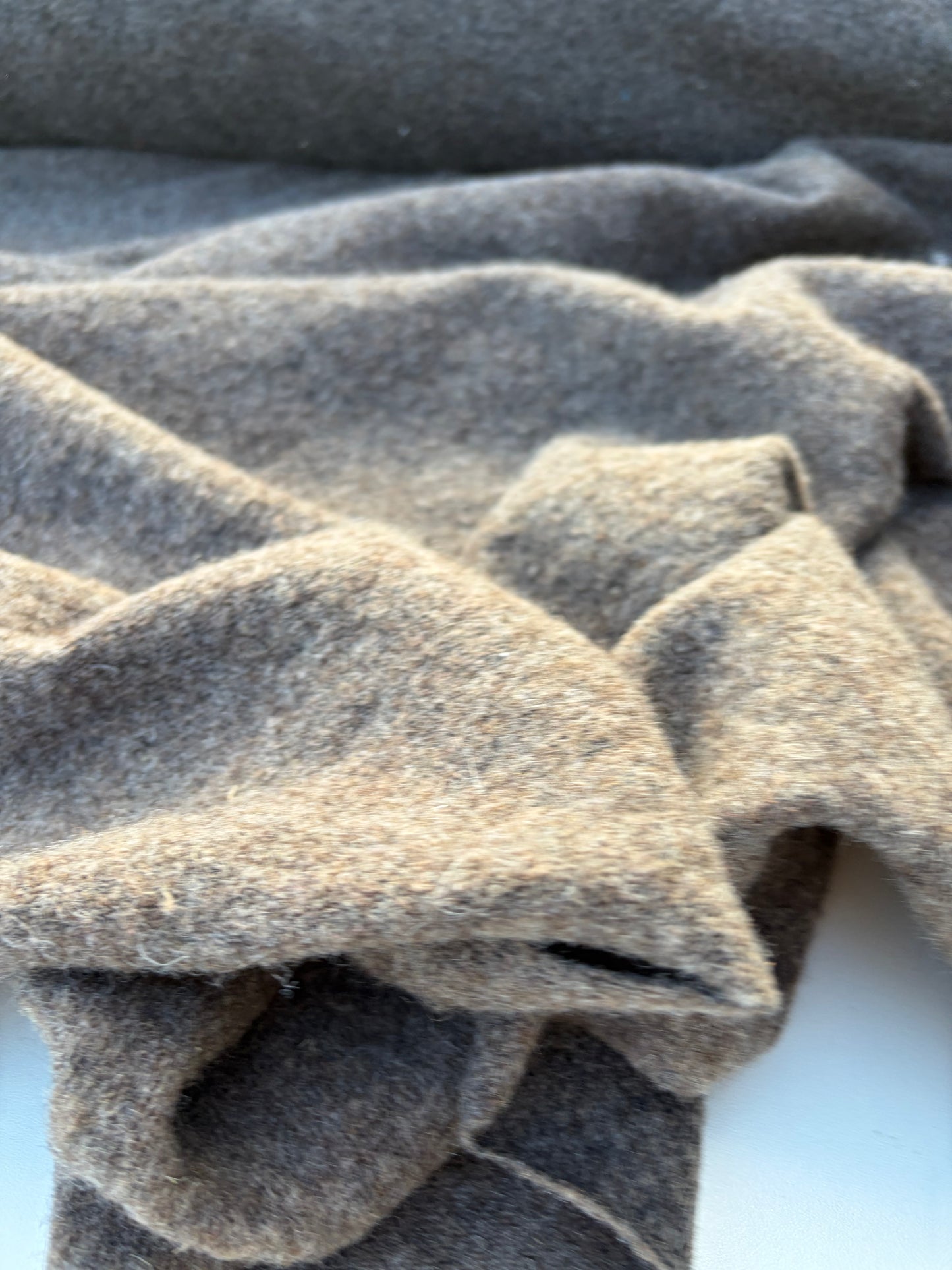 WOOL EDIT 005 brown mélange heavy wool jersey