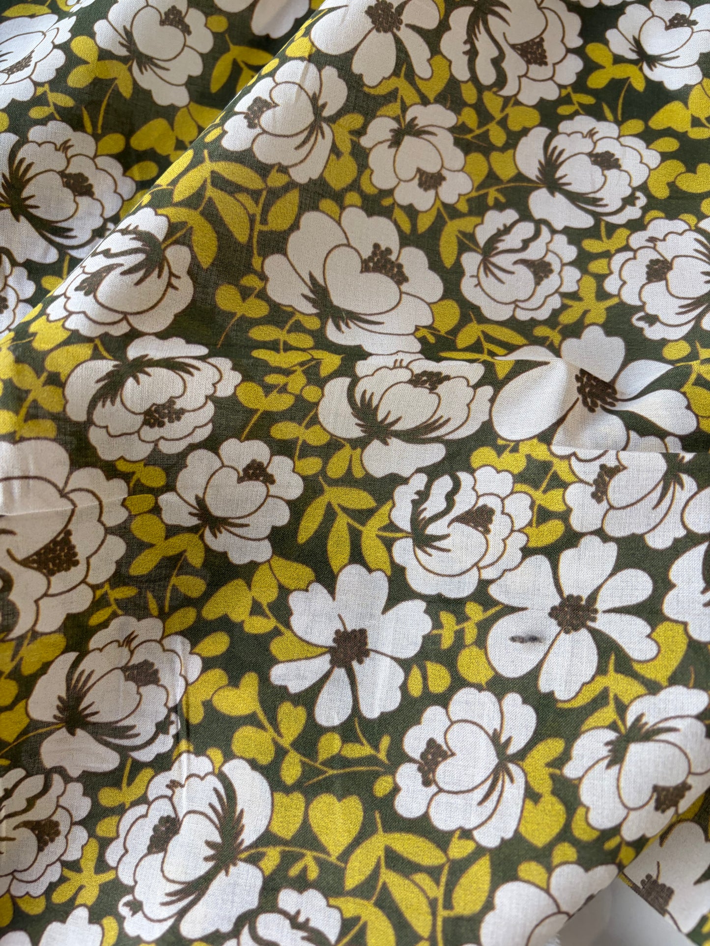 AL 011 cotton voile "curry/khaky flowers"