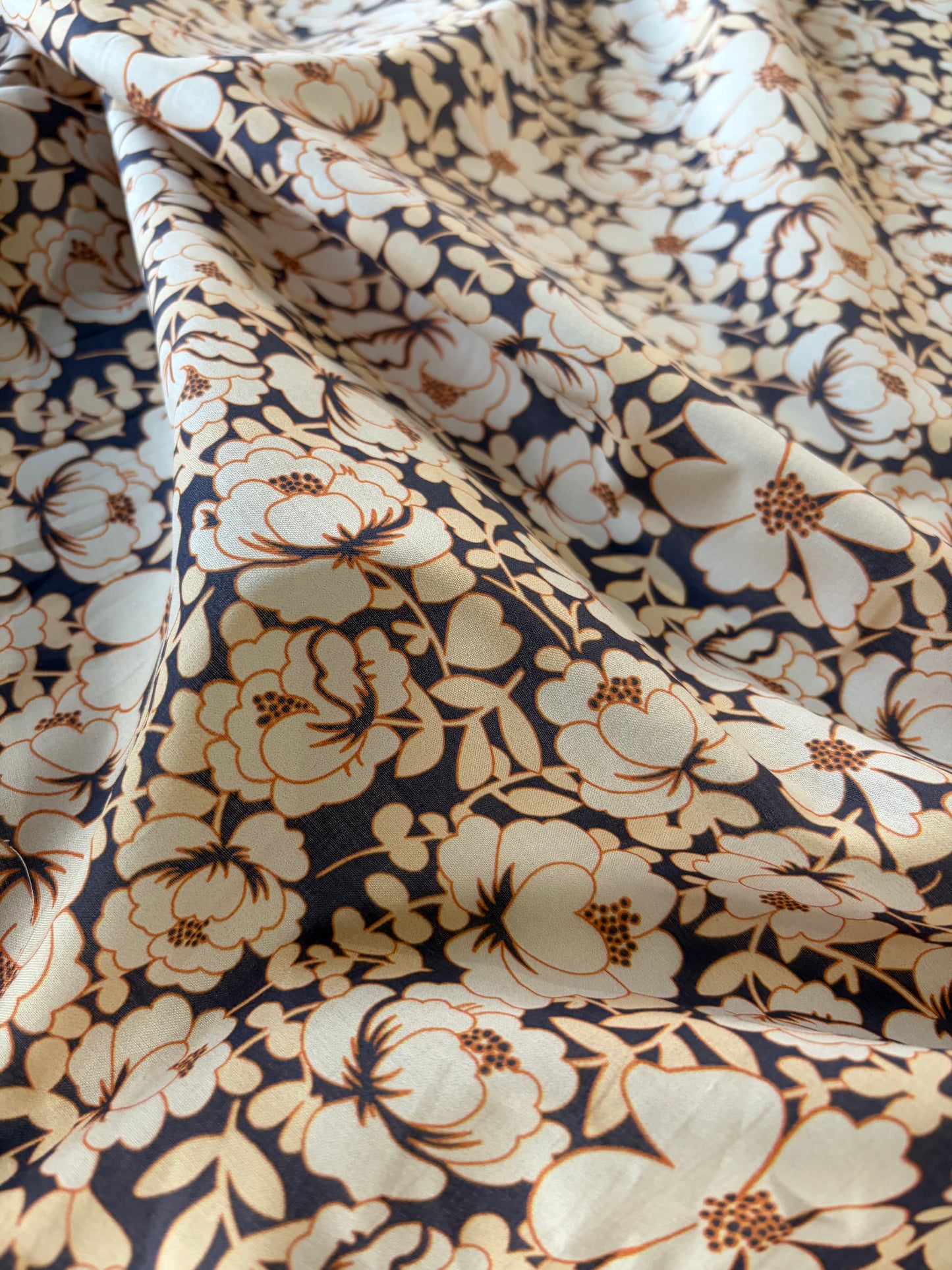 AL 012 cotton voile "navy/soft pink flowers"