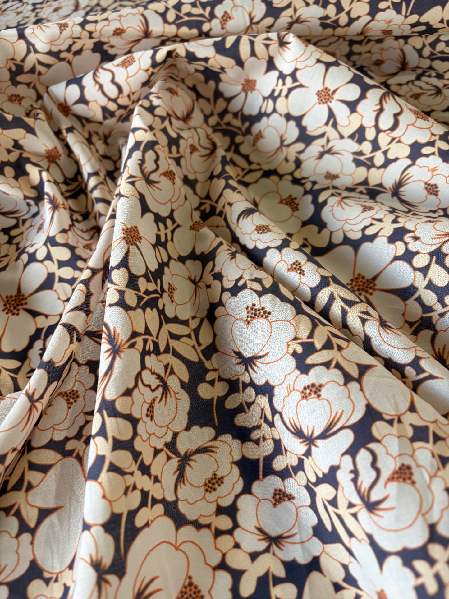 AL 012 cotton voile "navy/soft pink flowers"