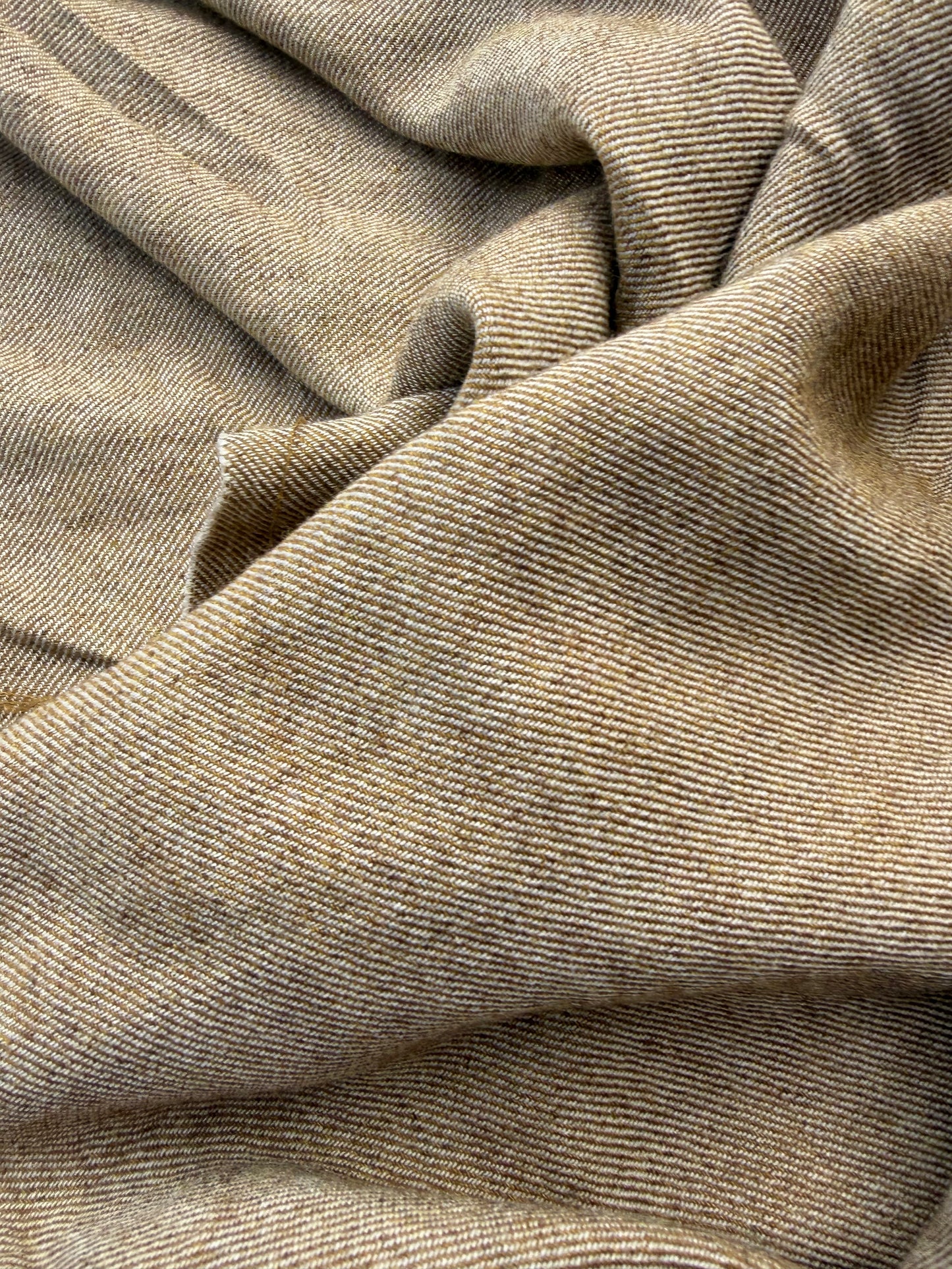 WOOL EDIT 016 camel viscose wool