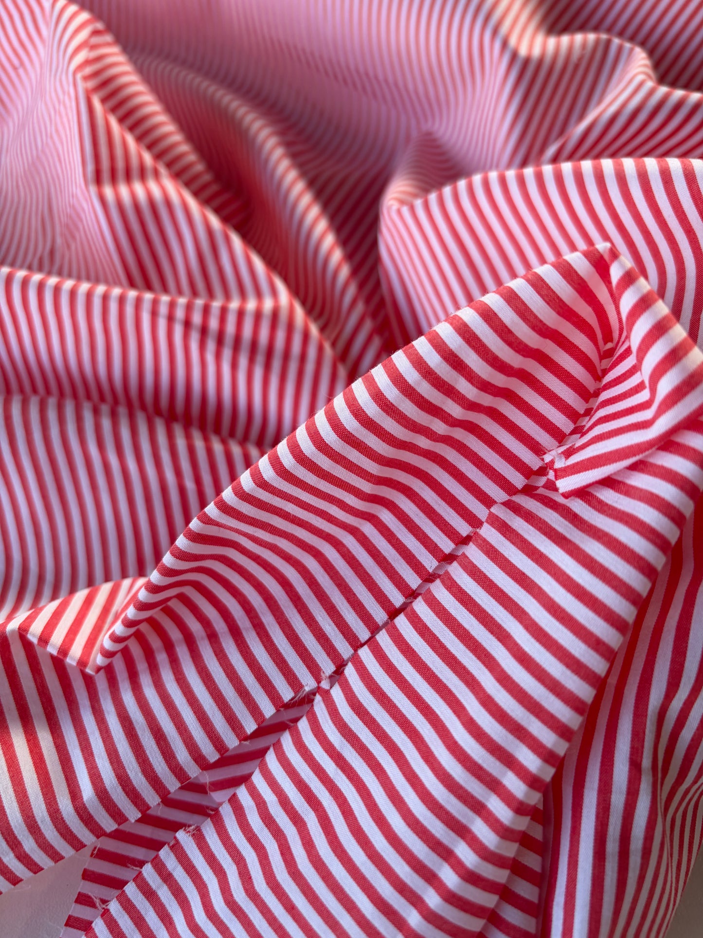 LC AL 021 colourwoven cotton stretch  stripes red/white