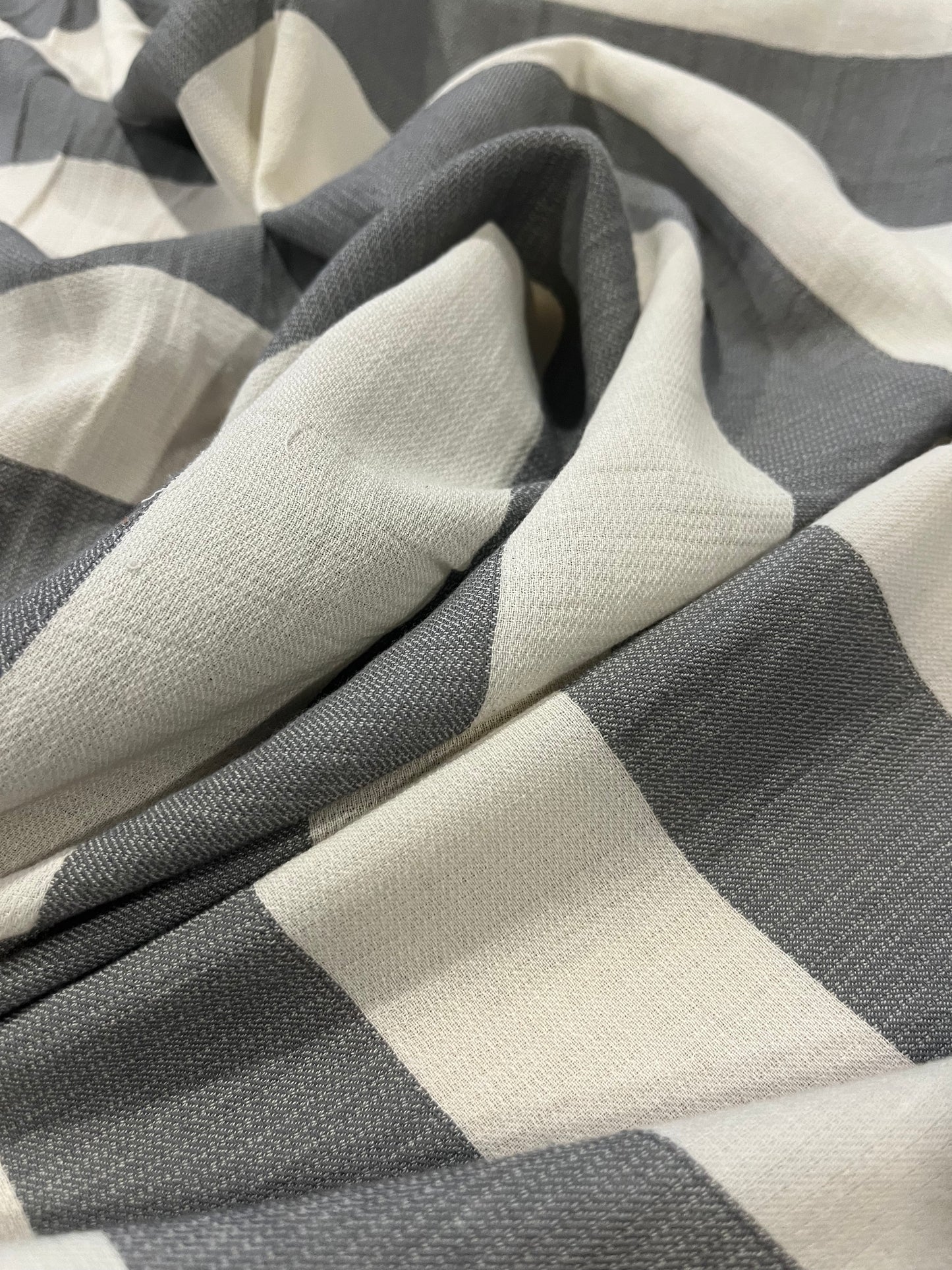 TRENTO 003 woven cotton stripe greywhite