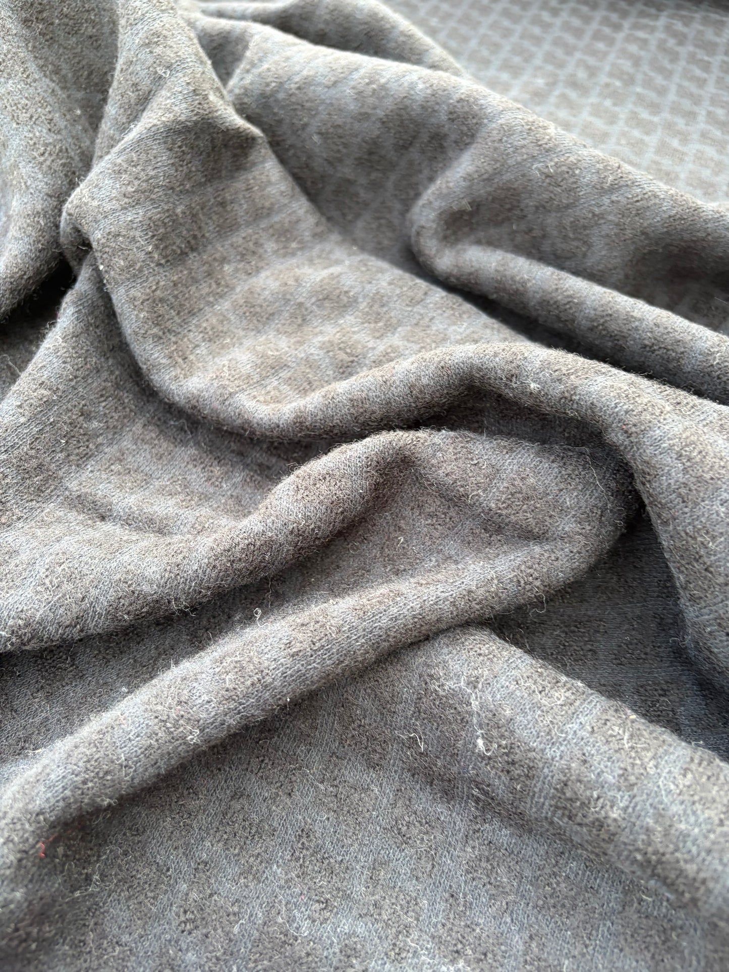WOOL EDIT 024 black wool jersey jacquard