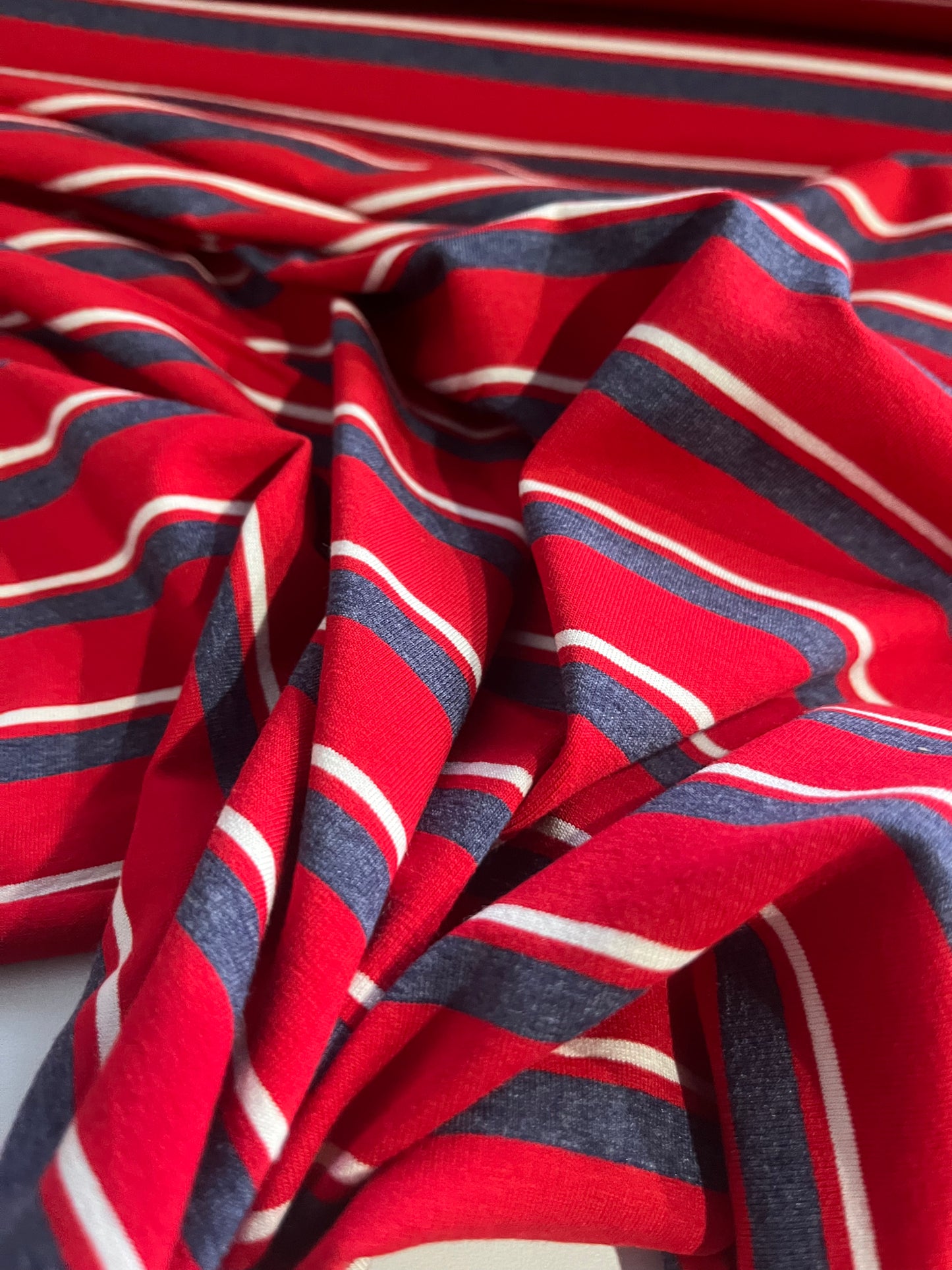 CLAUDY 020 viscose jersey stripes red/jeans
