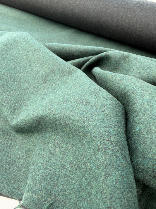 WOOL EDIT 026 dark green wool flannel