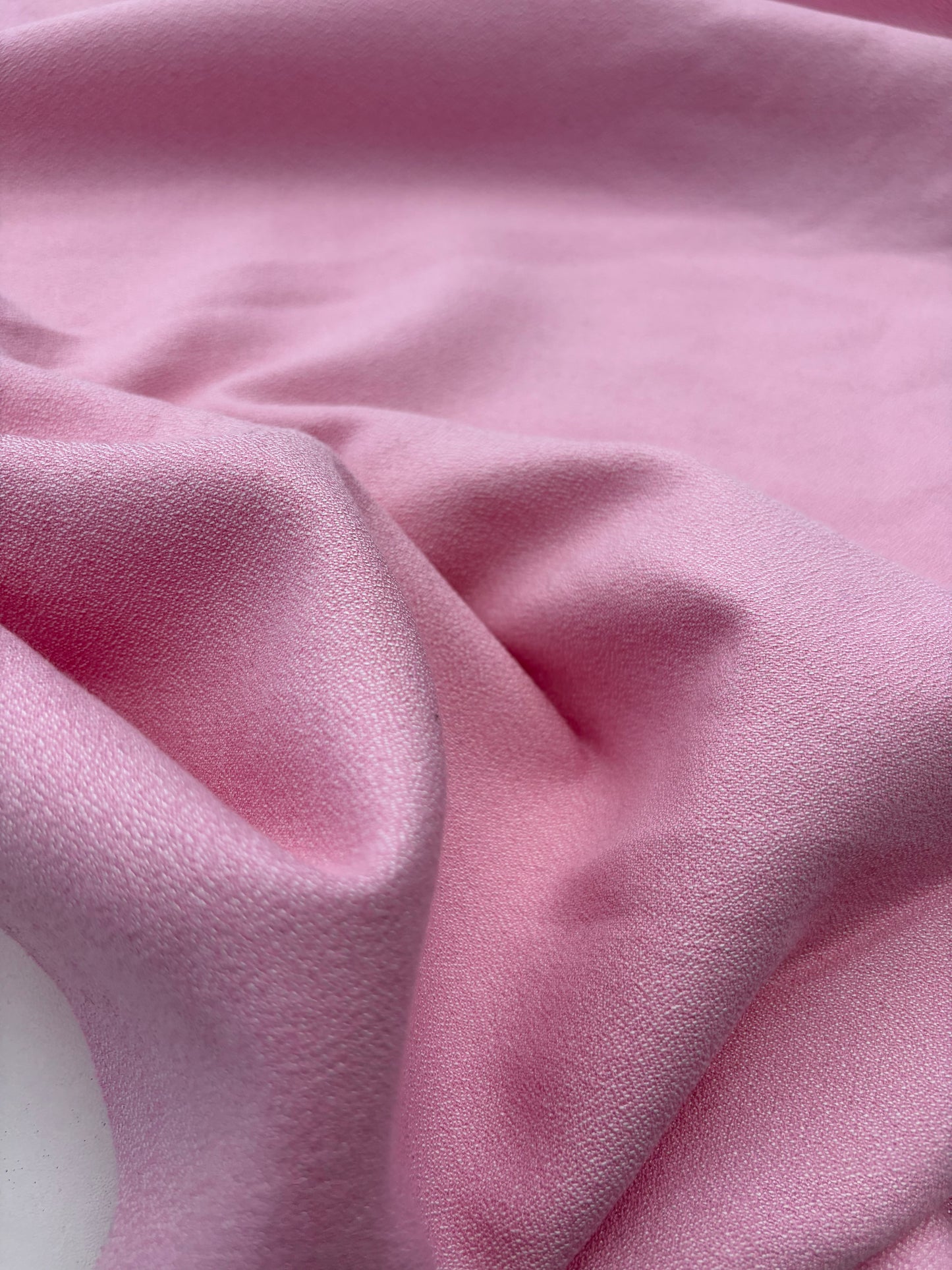 WOOL EDIT 028 Barbie pink crêpe with wool