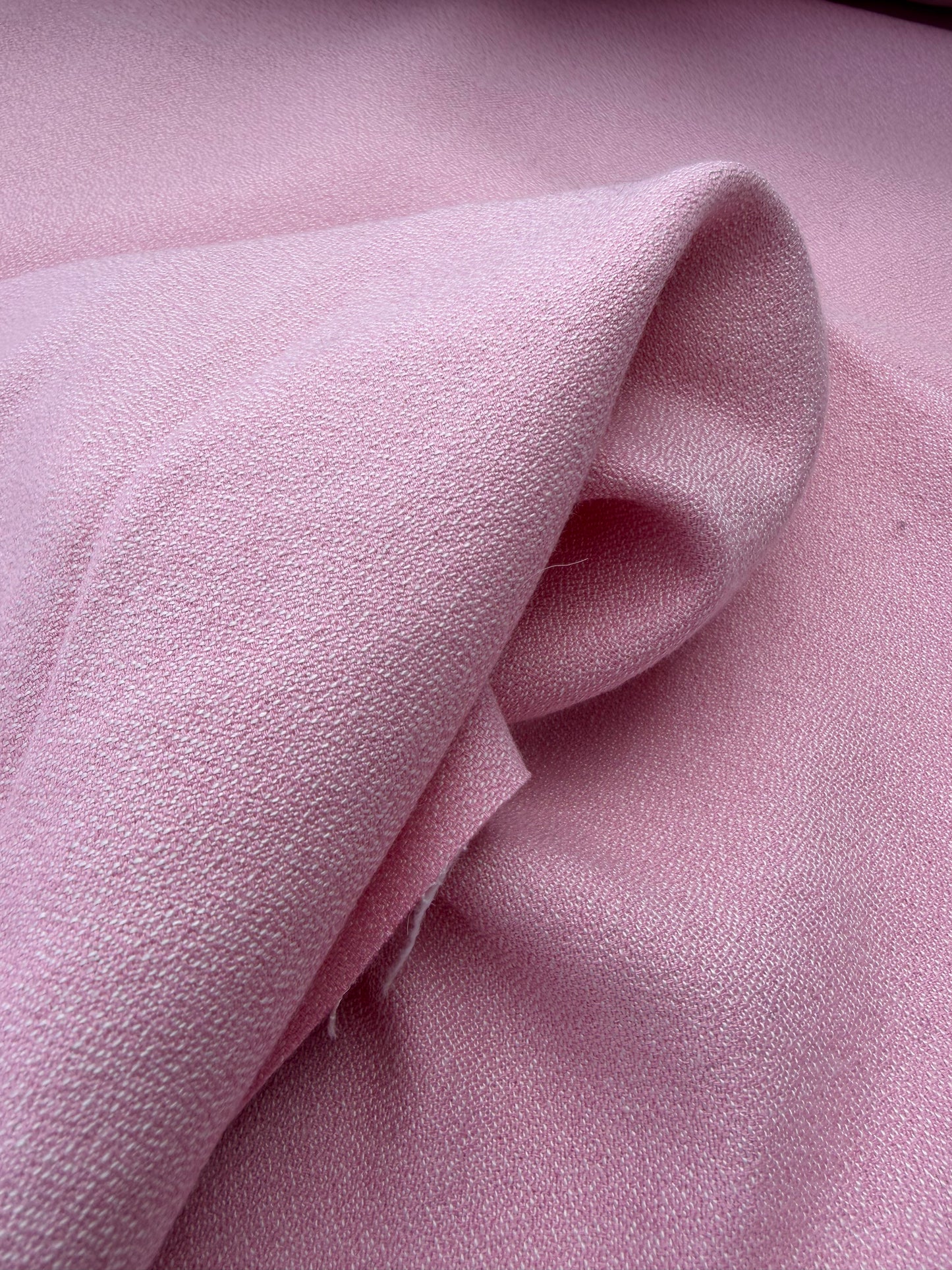 WOOL EDIT 028 Barbie pink crêpe with wool