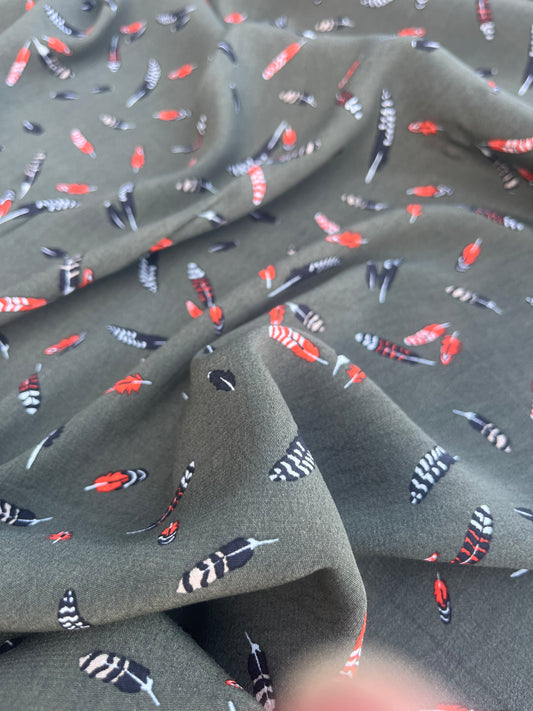WINDSOR 015 crêpe viscose feather print