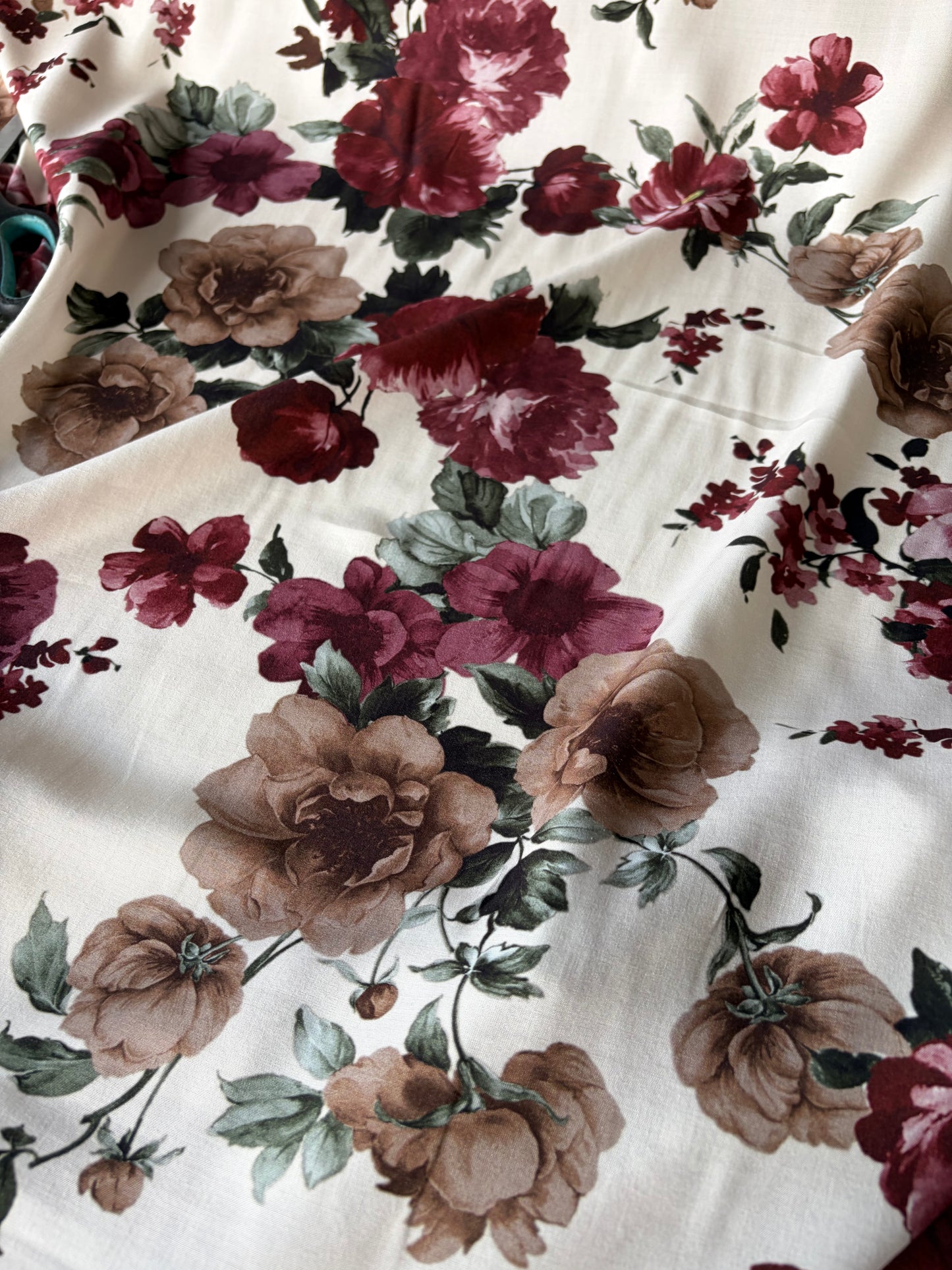 PC AL 034 viscose  fibrane red/brown/sand flowers