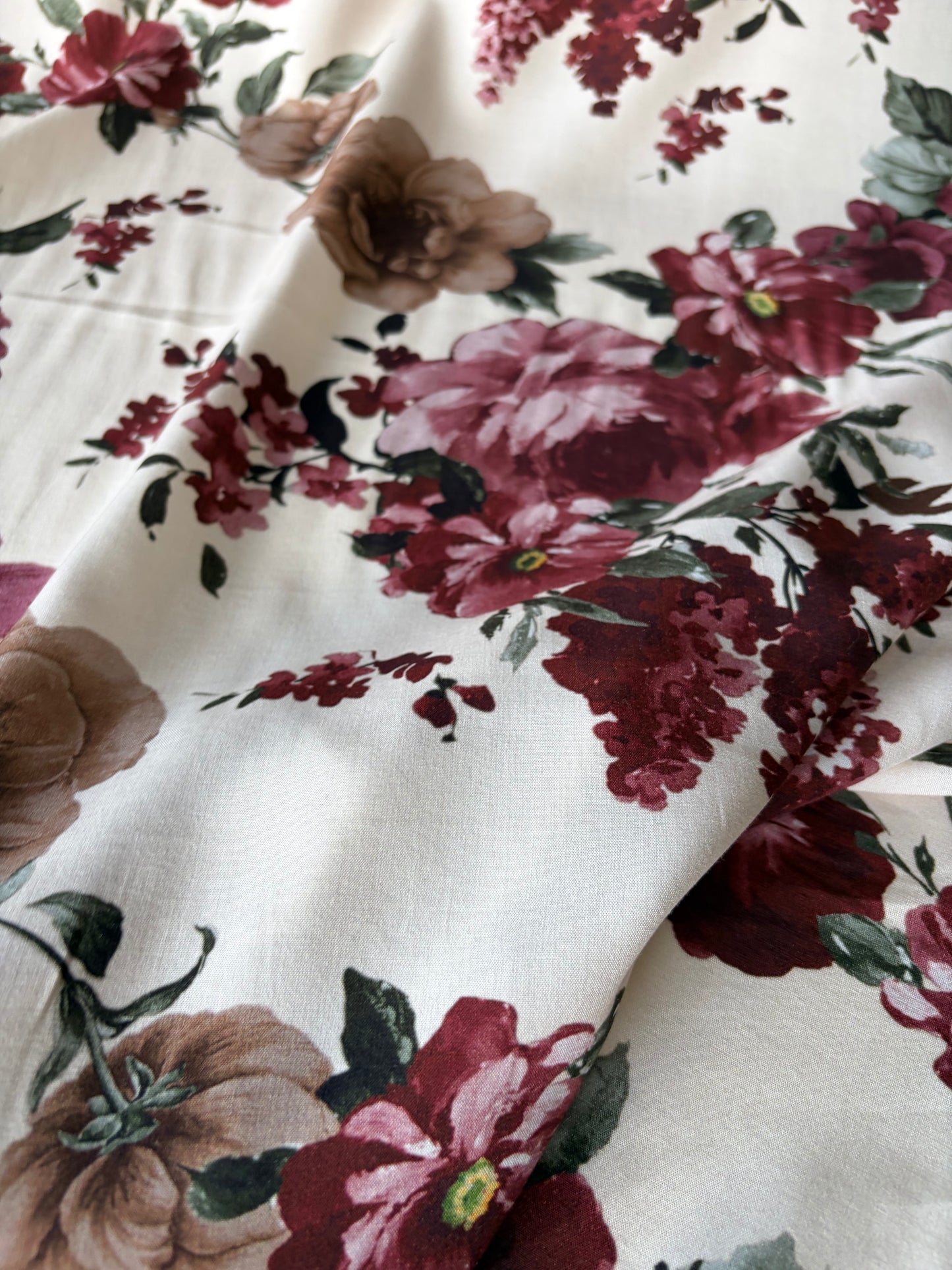 PC AL 034 viscose  fibrane red/brown/sand flowers