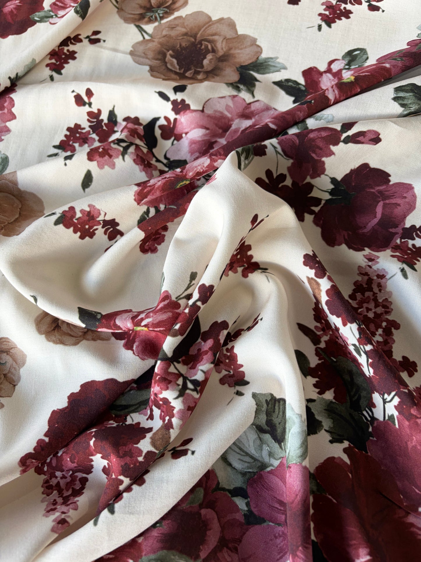 PC AL 034 viscose  fibrane red/brown/sand flowers