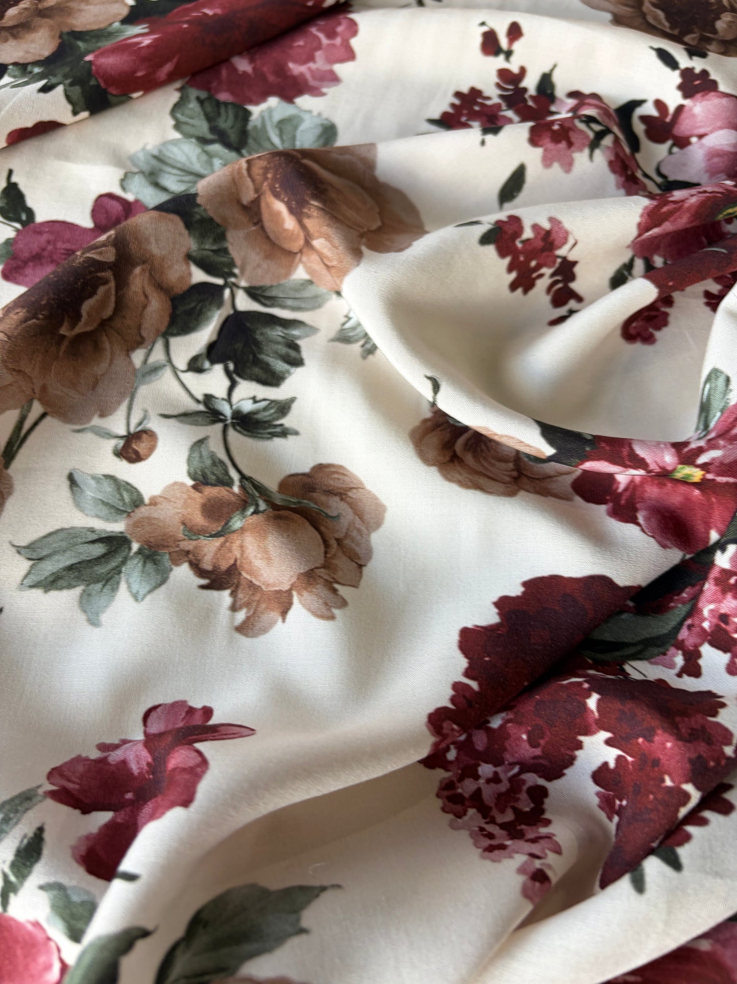 PC AL 034 viscose  fibrane red/brown/sand flowers
