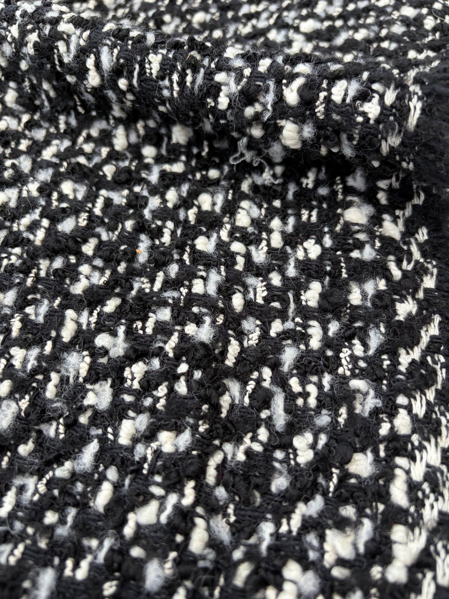 WOOL EDIT 034 black/white heavy wool bouclette fabric