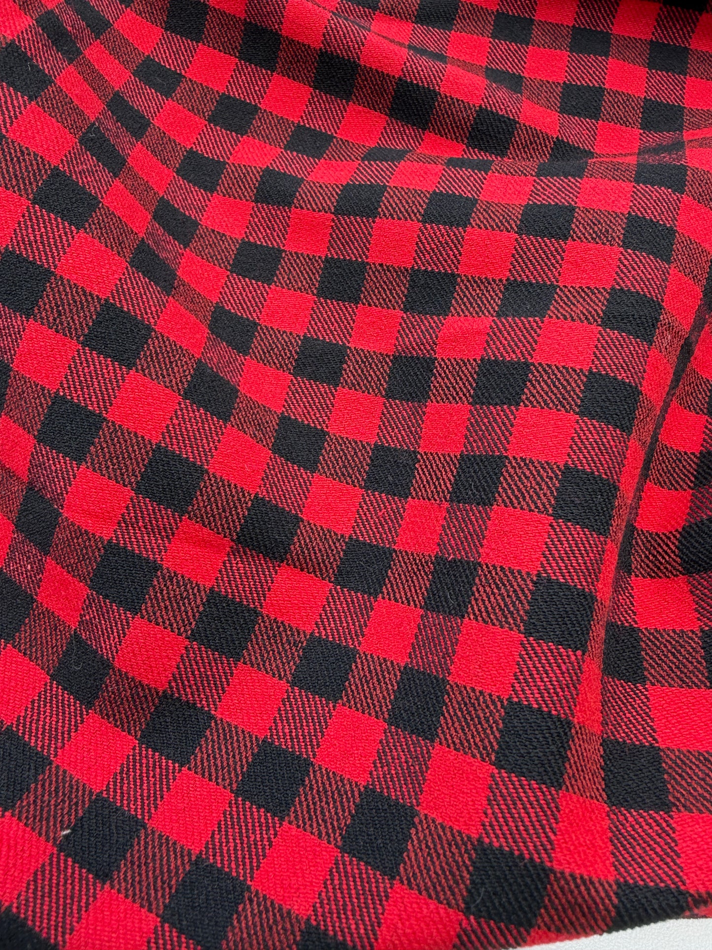 WOOL EDIT 035 red/black 8mm checkered stretch fabric with wool