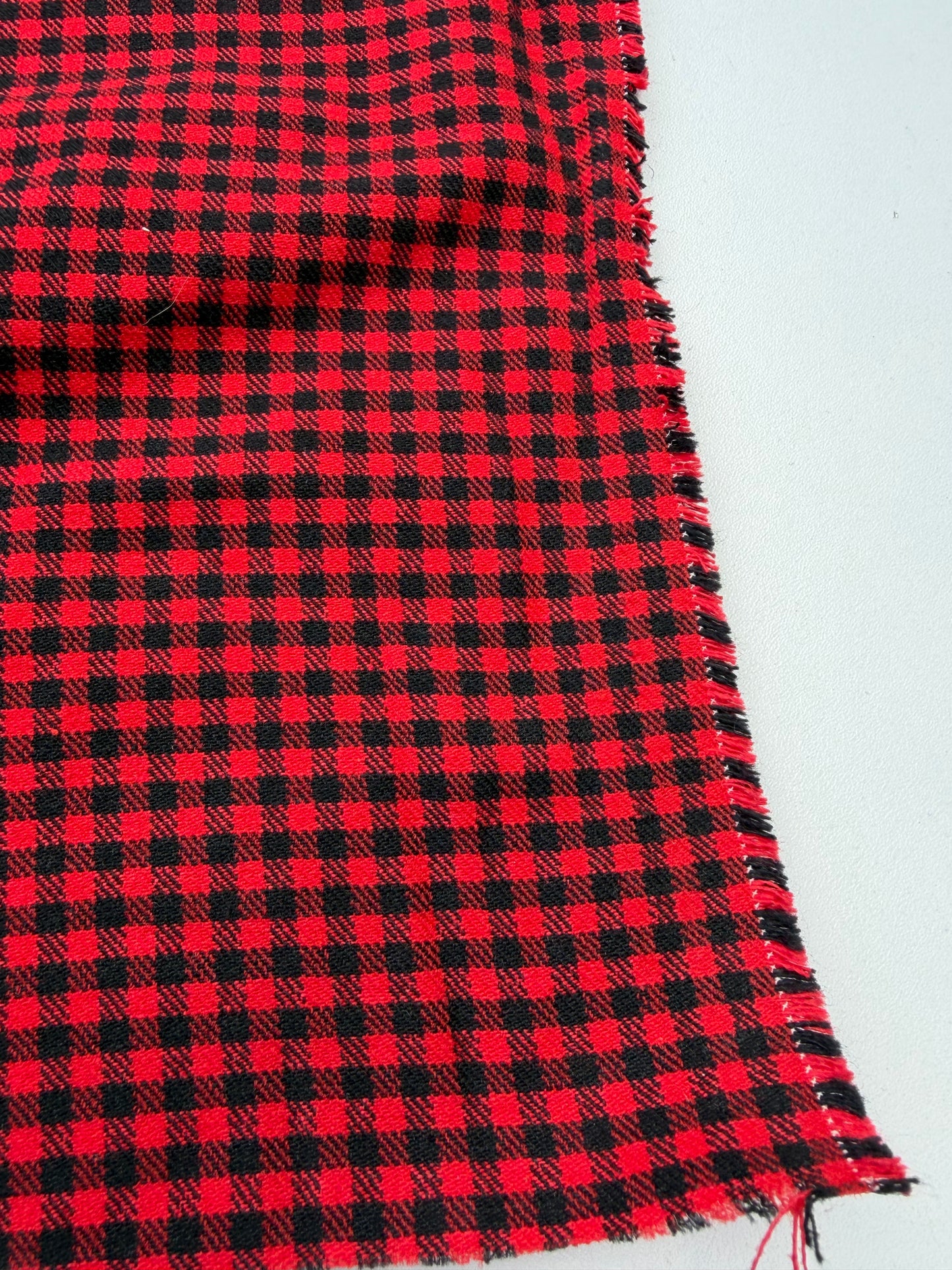 WOOL EDIT 036 red/black 3mm checkered stretch fabric with wool