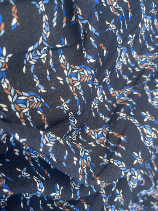 WINDSOR 025 viscose crepon "hidden giraffe" navy