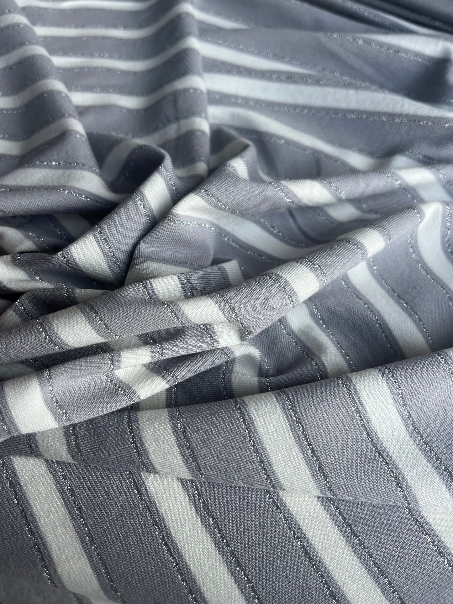 OLGA 017 viscose jersey stripes with lurex