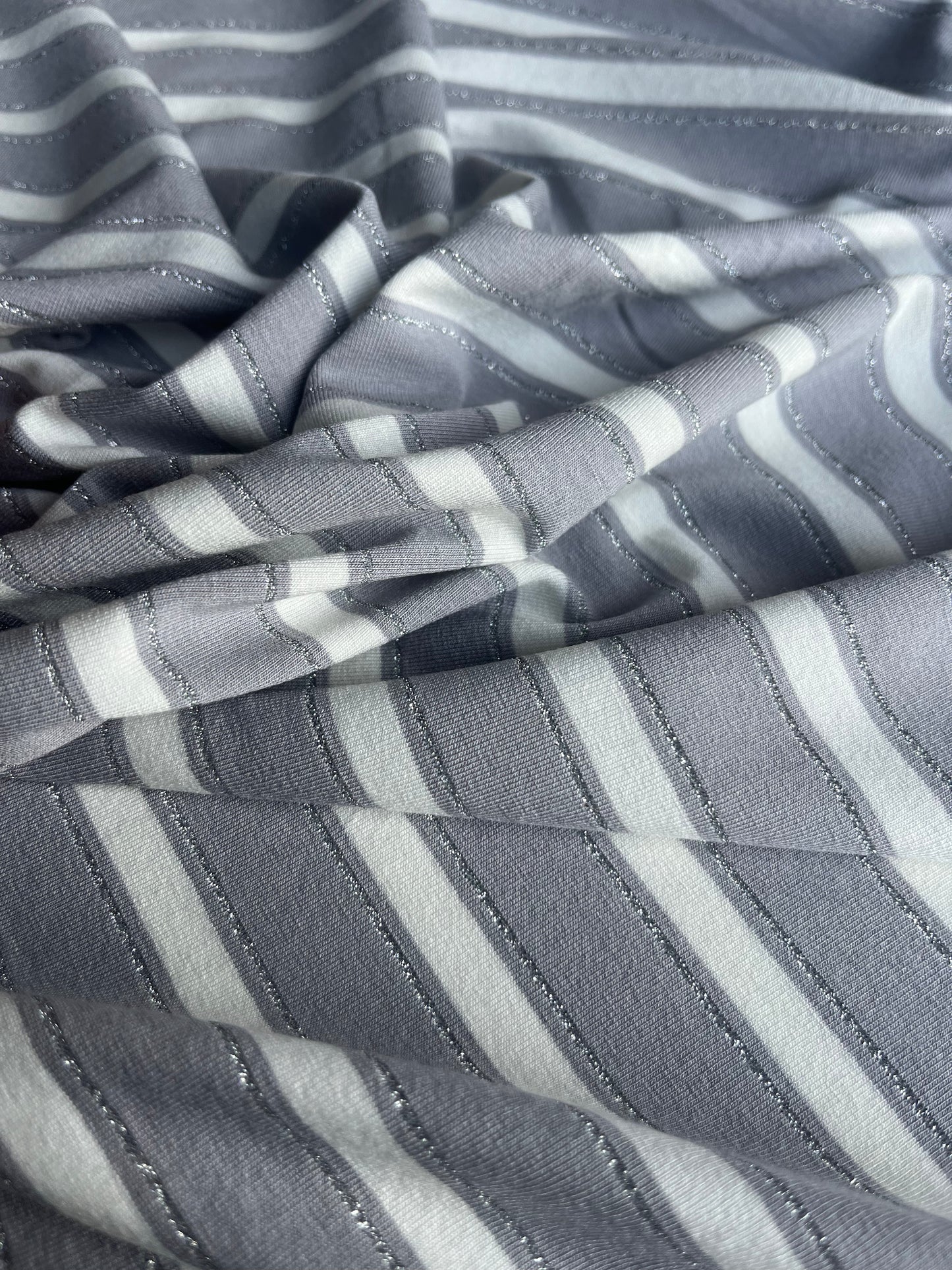 OLGA 017 viscose jersey stripes with lurex