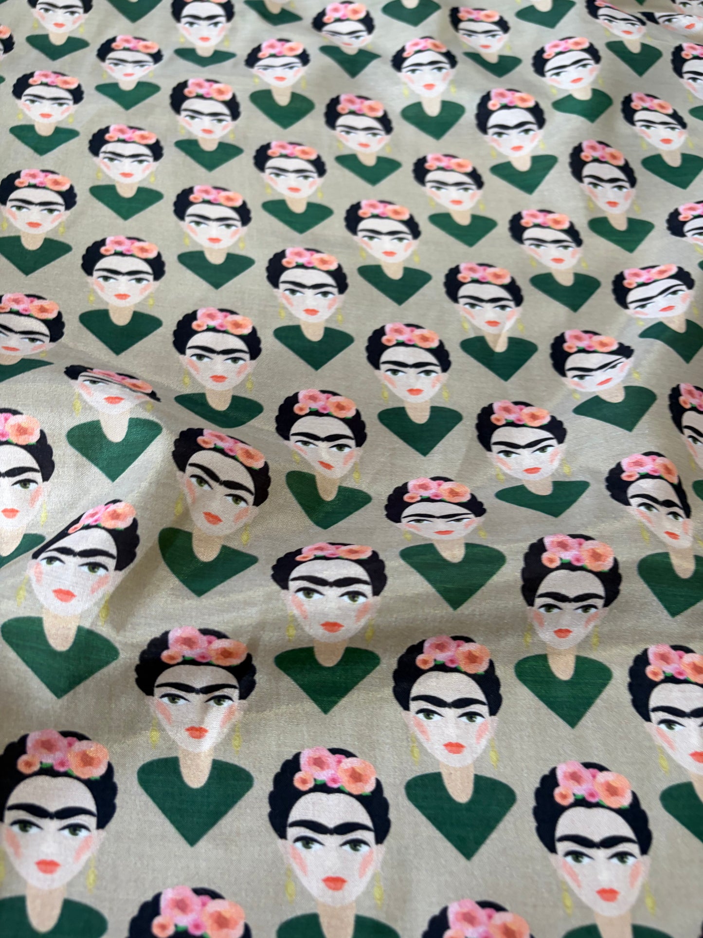 KRUSTY 026 Geisha viscose satin  print
