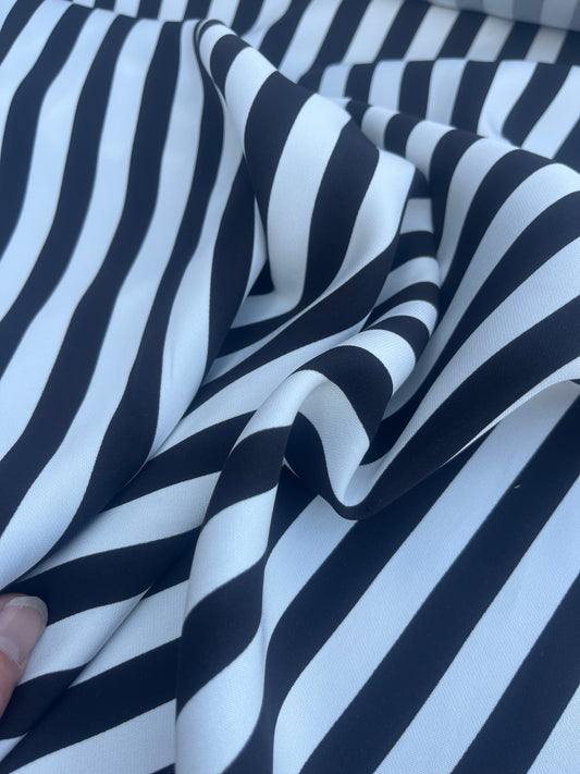 JUSTIN 001 crêpe stretch black/white stripe