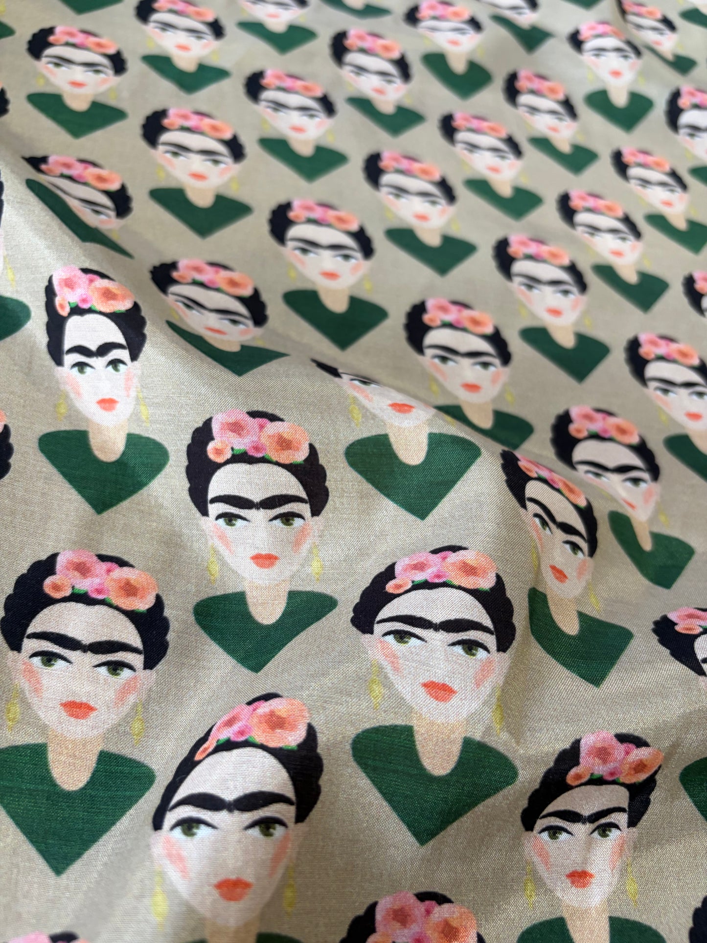 KRUSTY 026 Geisha viscose satin  print