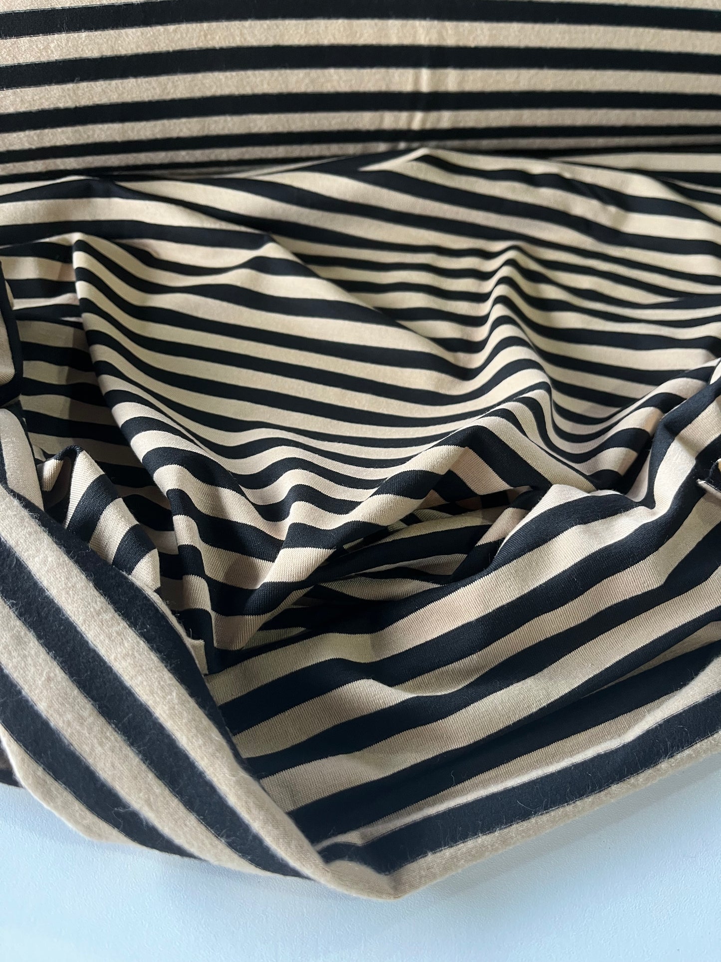 ALESSIA 009 viscose jersey stripes brushed sand/black