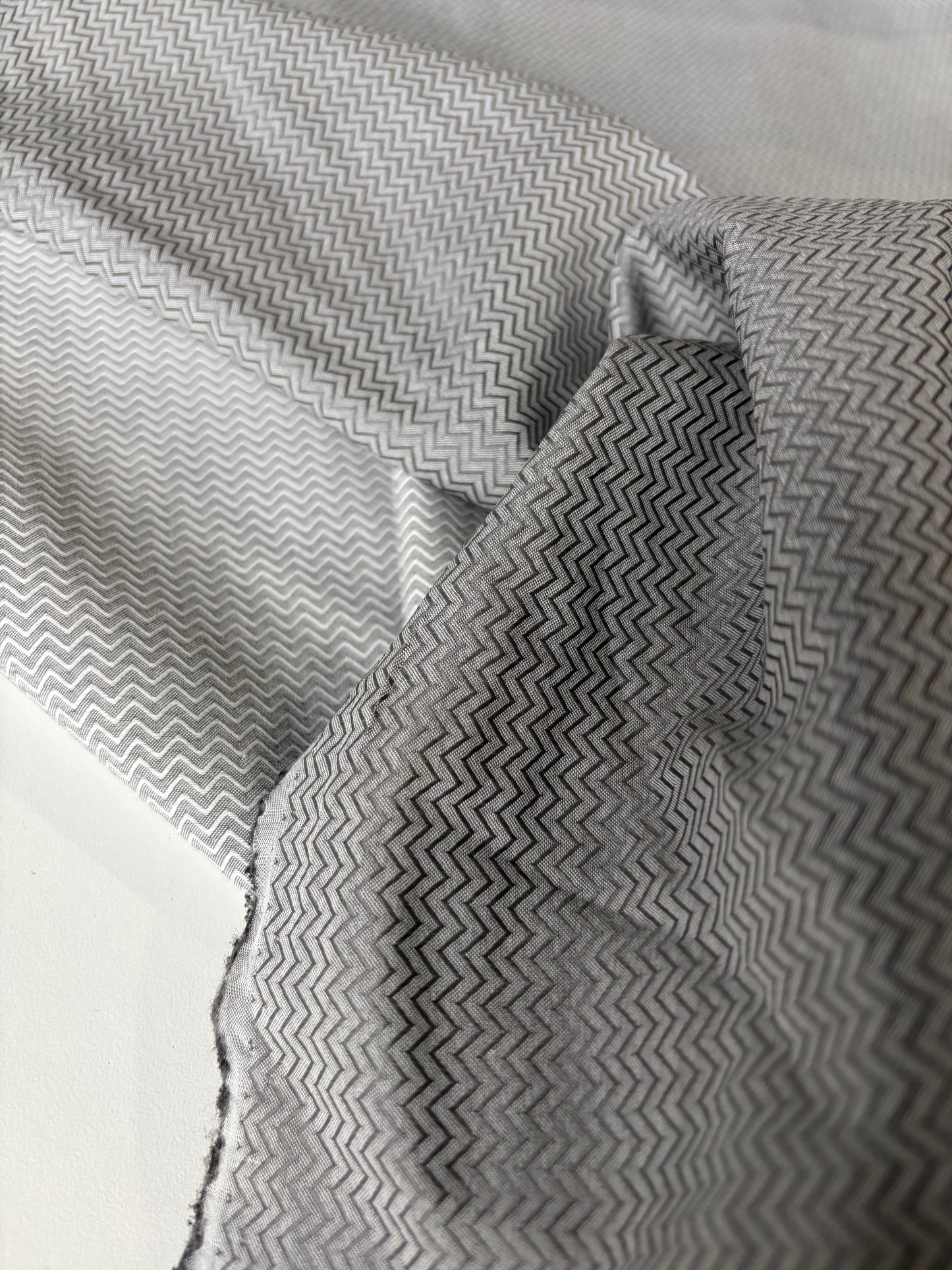 PC BOB 014  light cotton jacquard zig zag