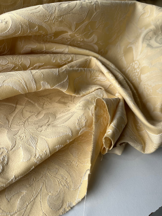 ALESSIA 017 cotton jacquard  vanilla ornamental design