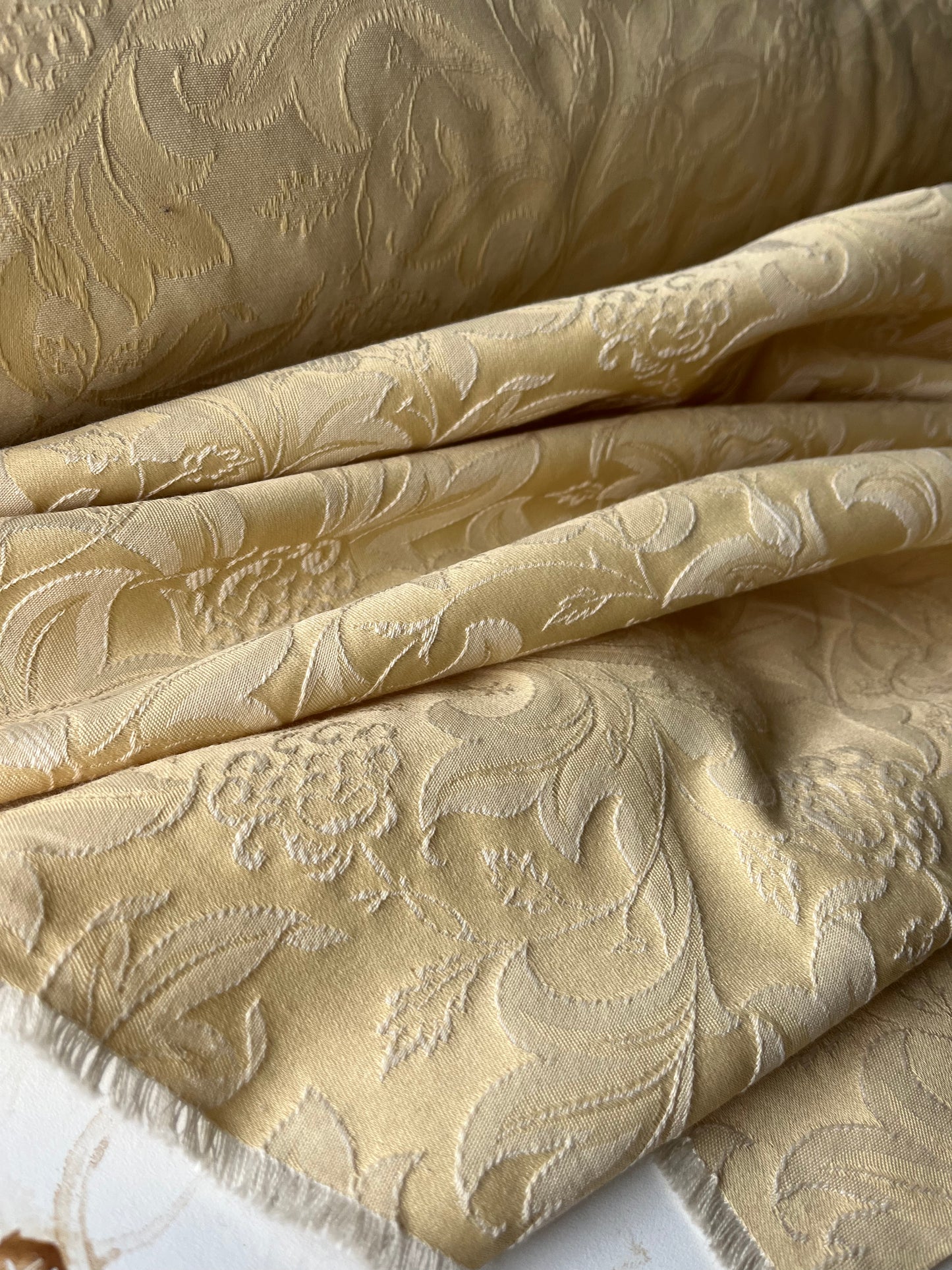 ALESSIA 017 cotton jacquard  vanilla ornamental design