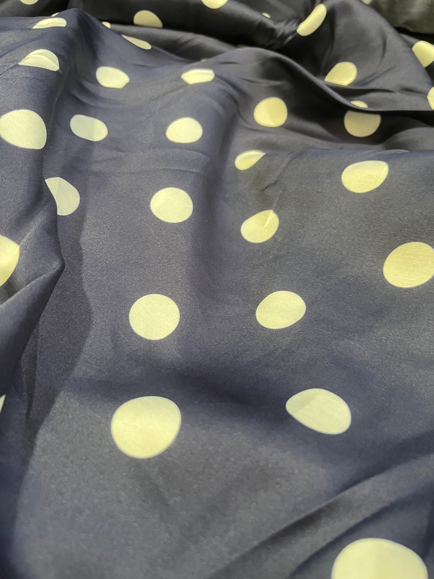 D01 JUST 1056 satin viscose with dots