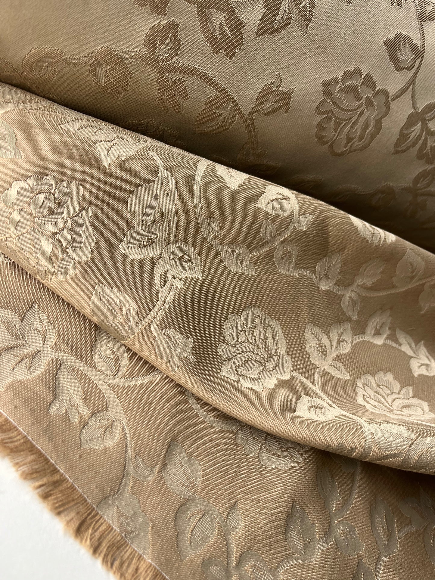 ALESSIA 019 cotton jacquard camel Japanese flowers