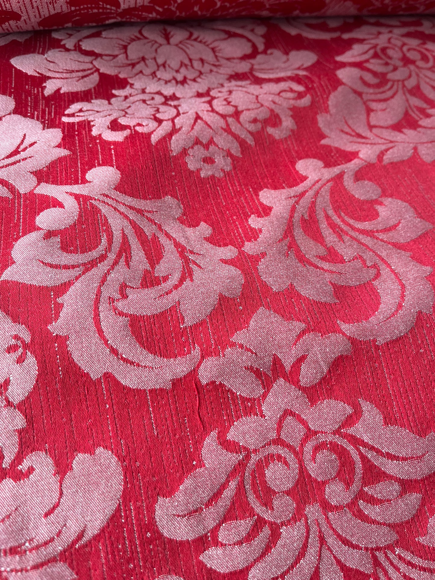 ALESSIA 020 cotton jacquard red ornamental design)