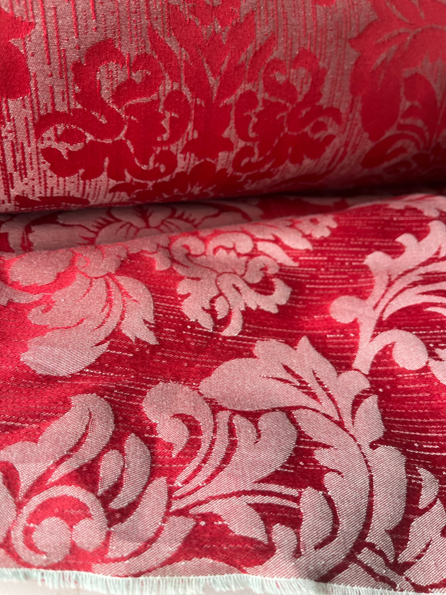 ALESSIA 020 cotton jacquard red ornamental design)