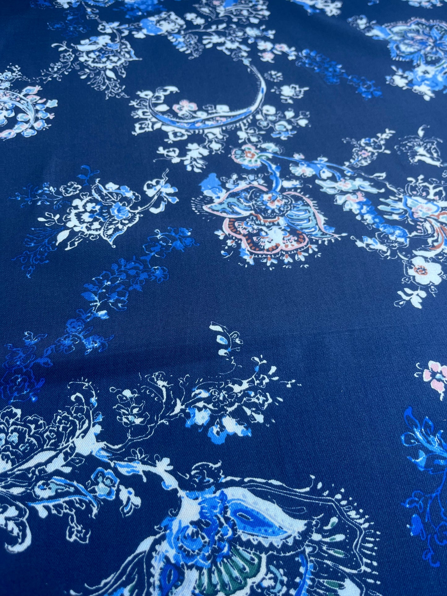 JUSTIN 012  viscose twill classical flowers