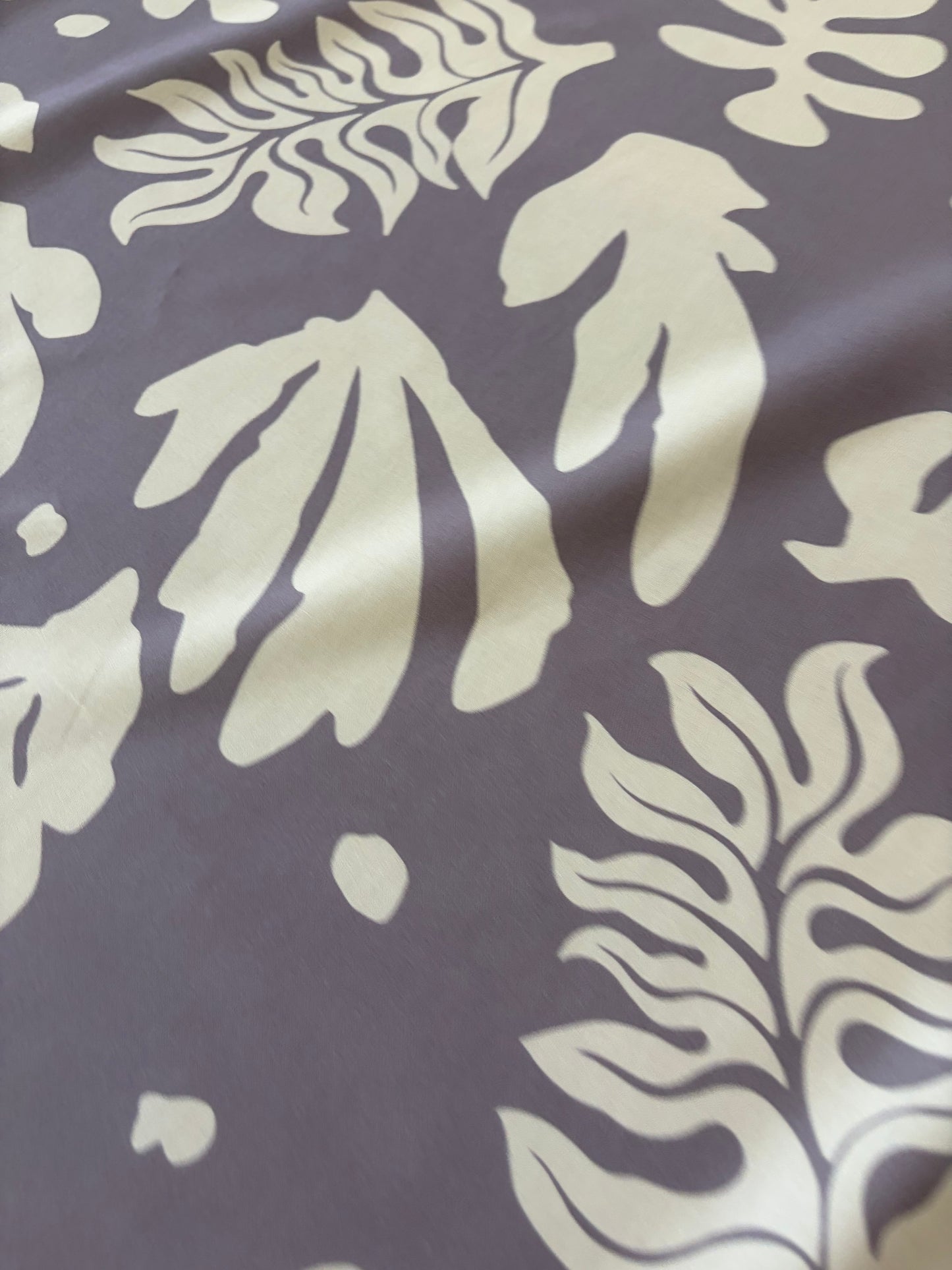 KRUSTY 037 camel/grey leaves viscose print