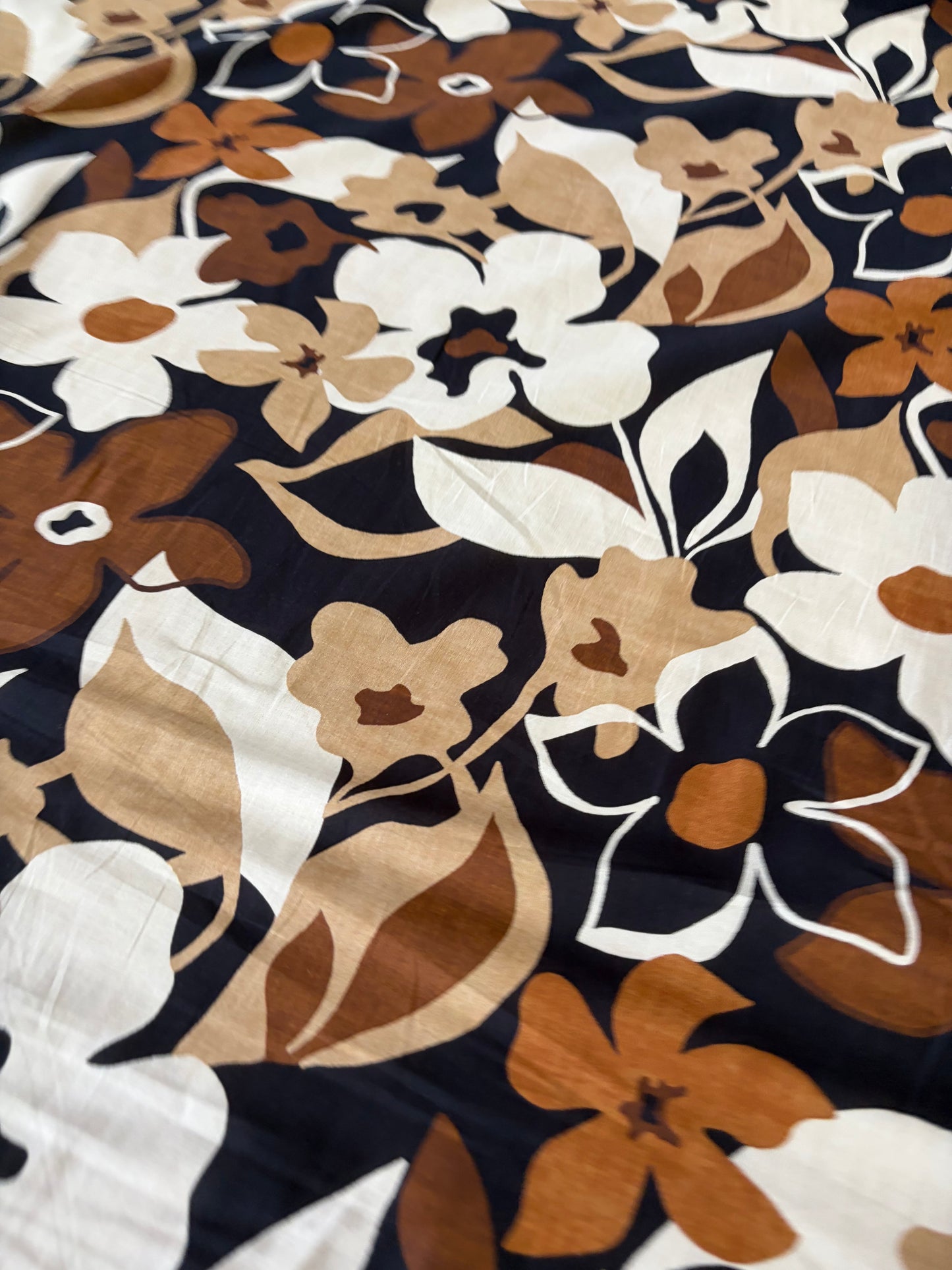 KRUSTY 038 brown/sand floral cotton voile print
