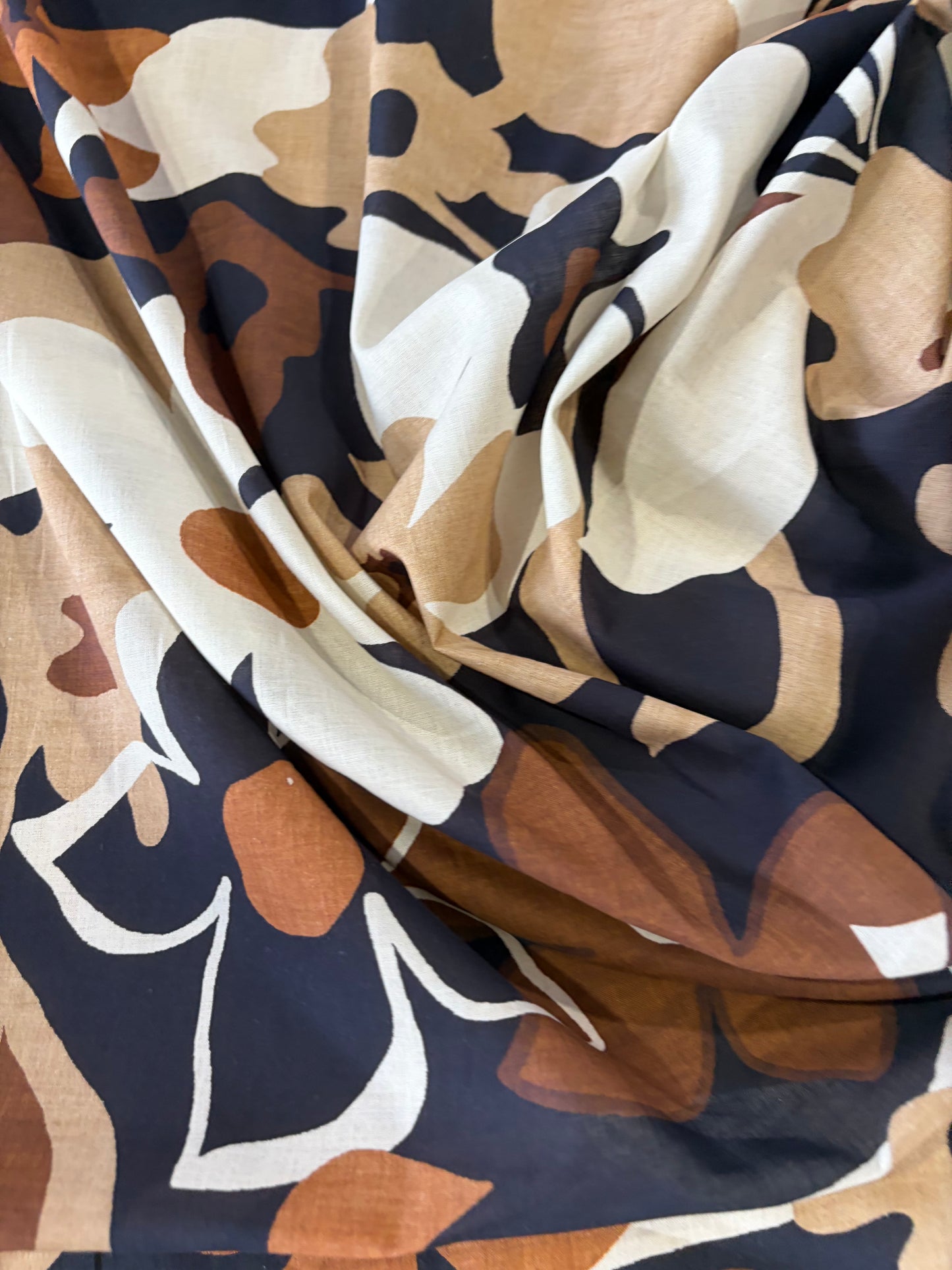 KRUSTY 038 brown/sand floral cotton voile print