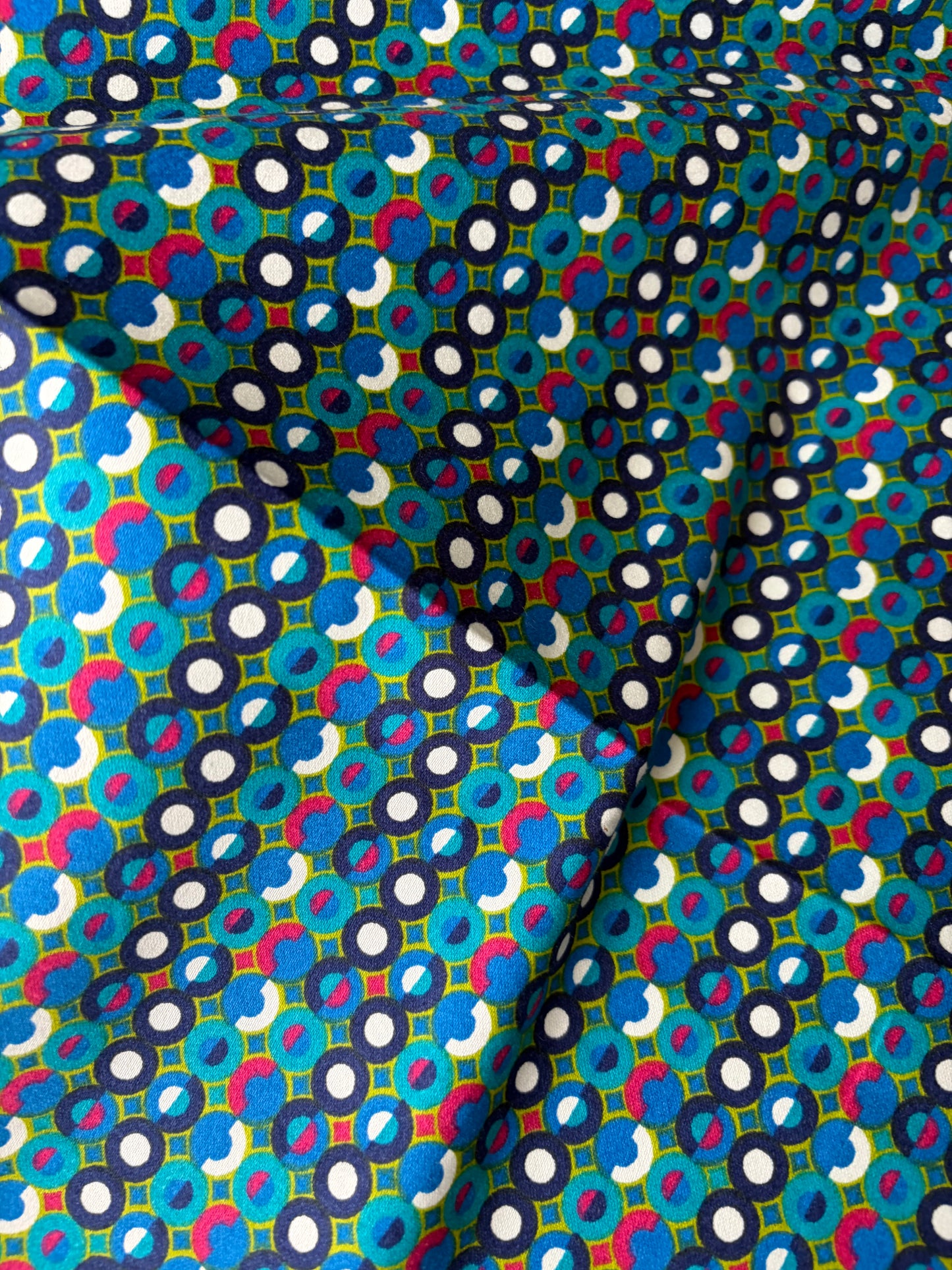 BOB 021 cotton satin stretch green rounds