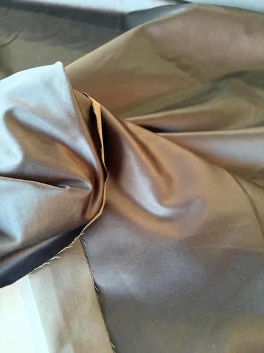 BOB 023 Heavy Satin stretch with Cotton dark brown