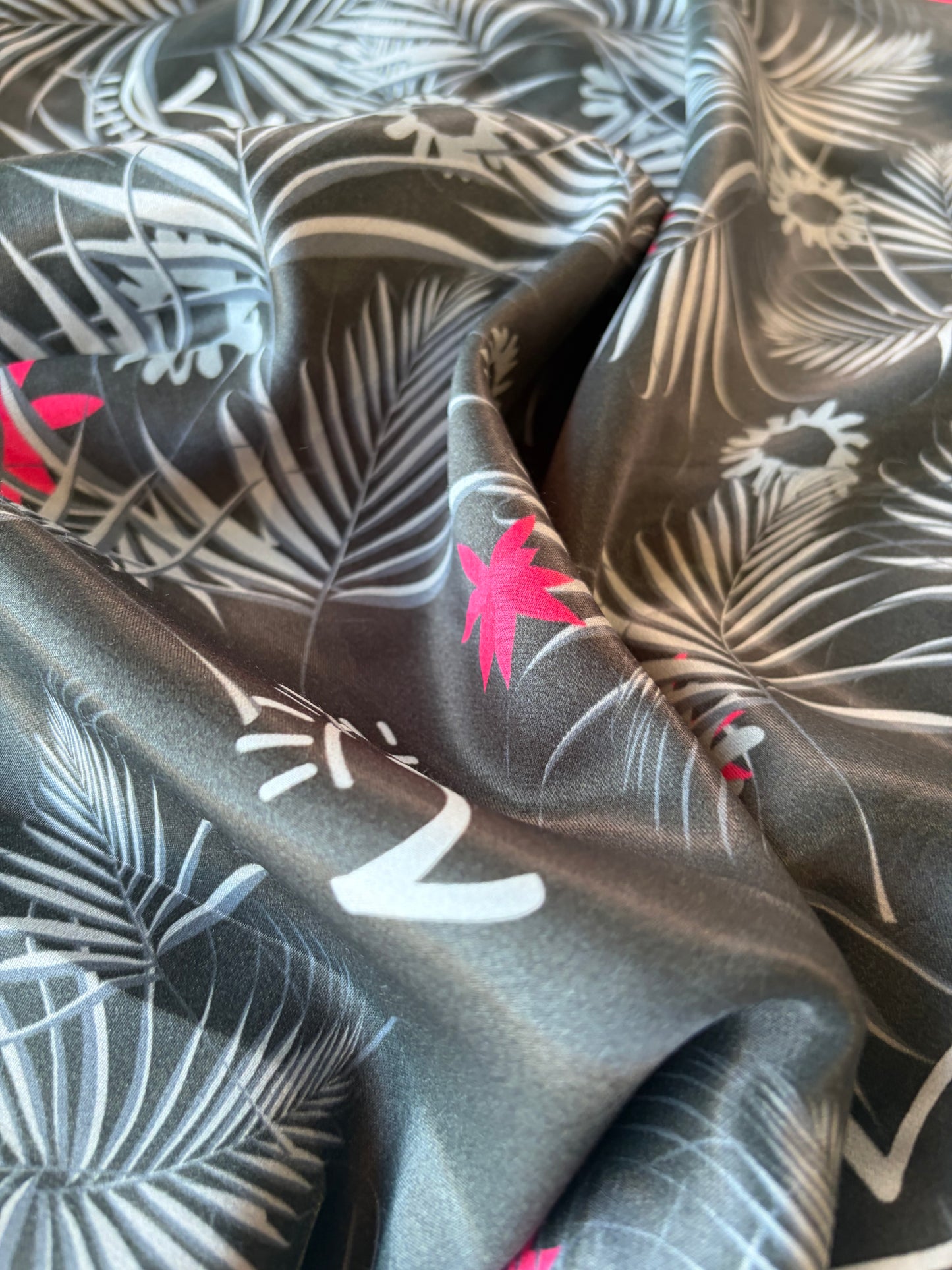BOB 024 viscose satin flowerprint