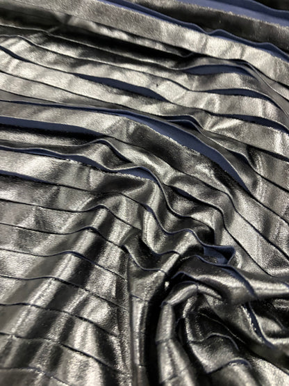 TASHA 029 black/navy pleated fake leather