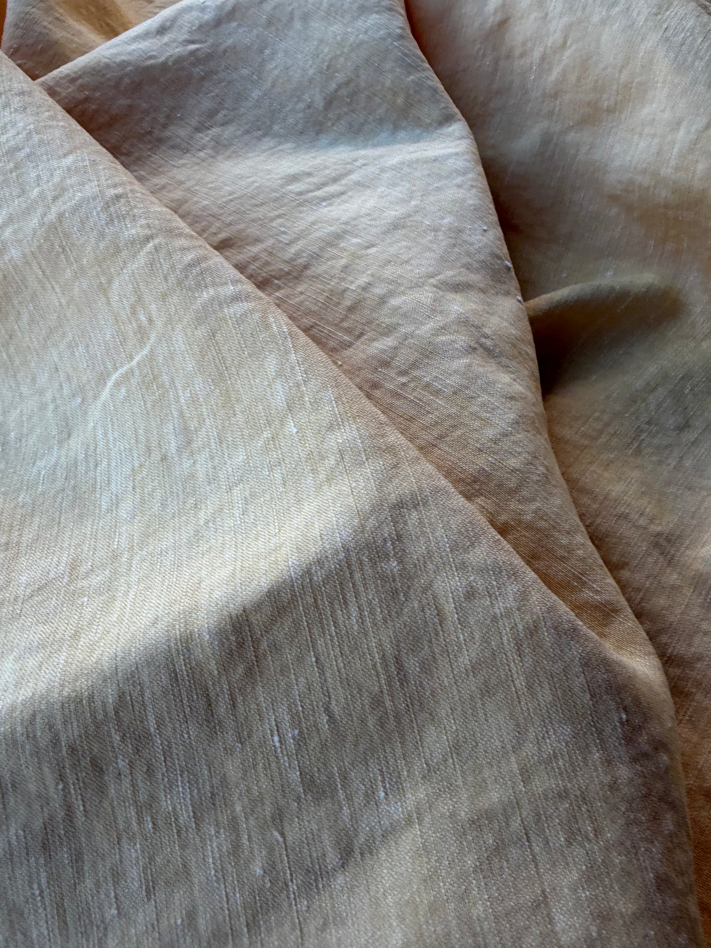 BURNS 007 soft yellow washed linen