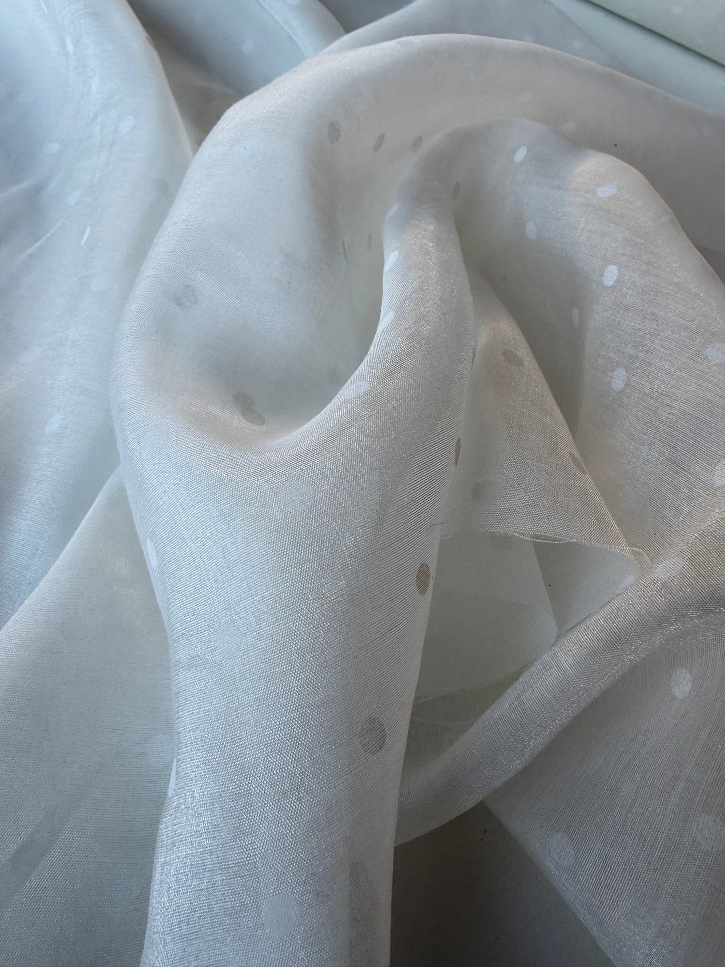 PC BOB 030 viscose light voile with dots